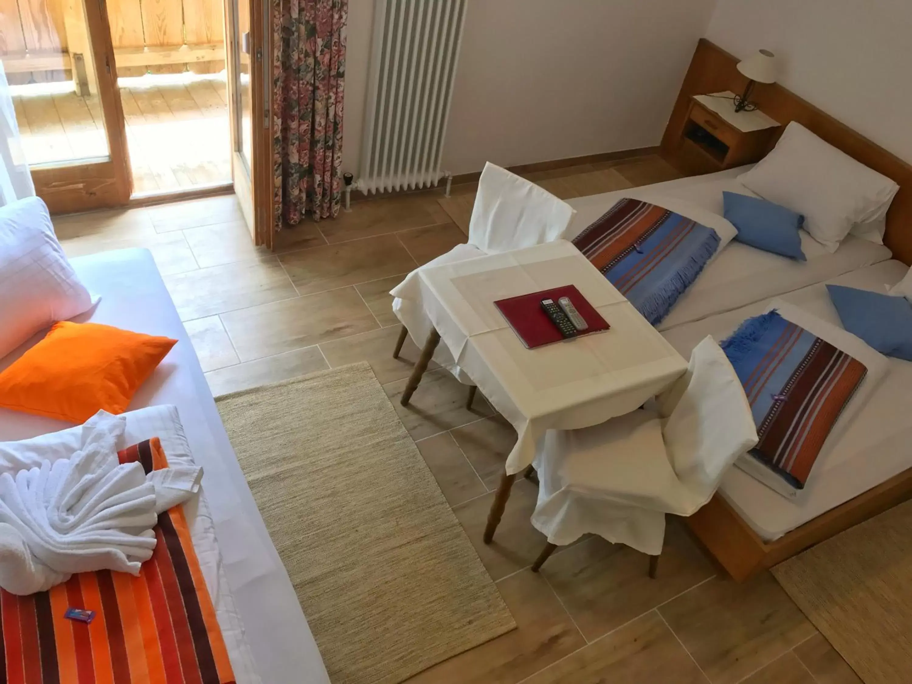 Triple Room with Garden View in Hotel Garni Wieshof Triple Room with Garden View in Hotel Garni Wieshof
