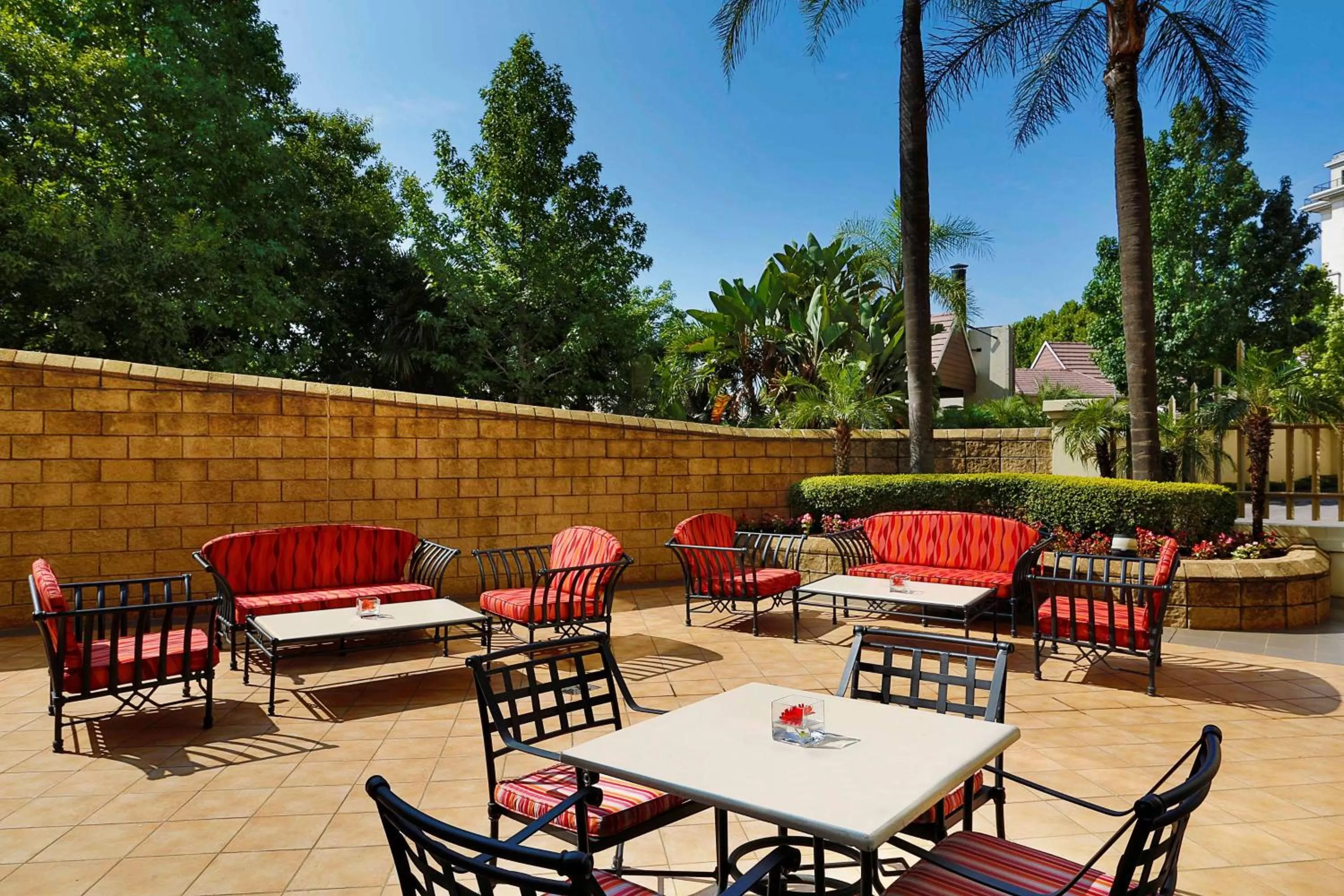 Restaurant/places to eat in Hilton Sandton