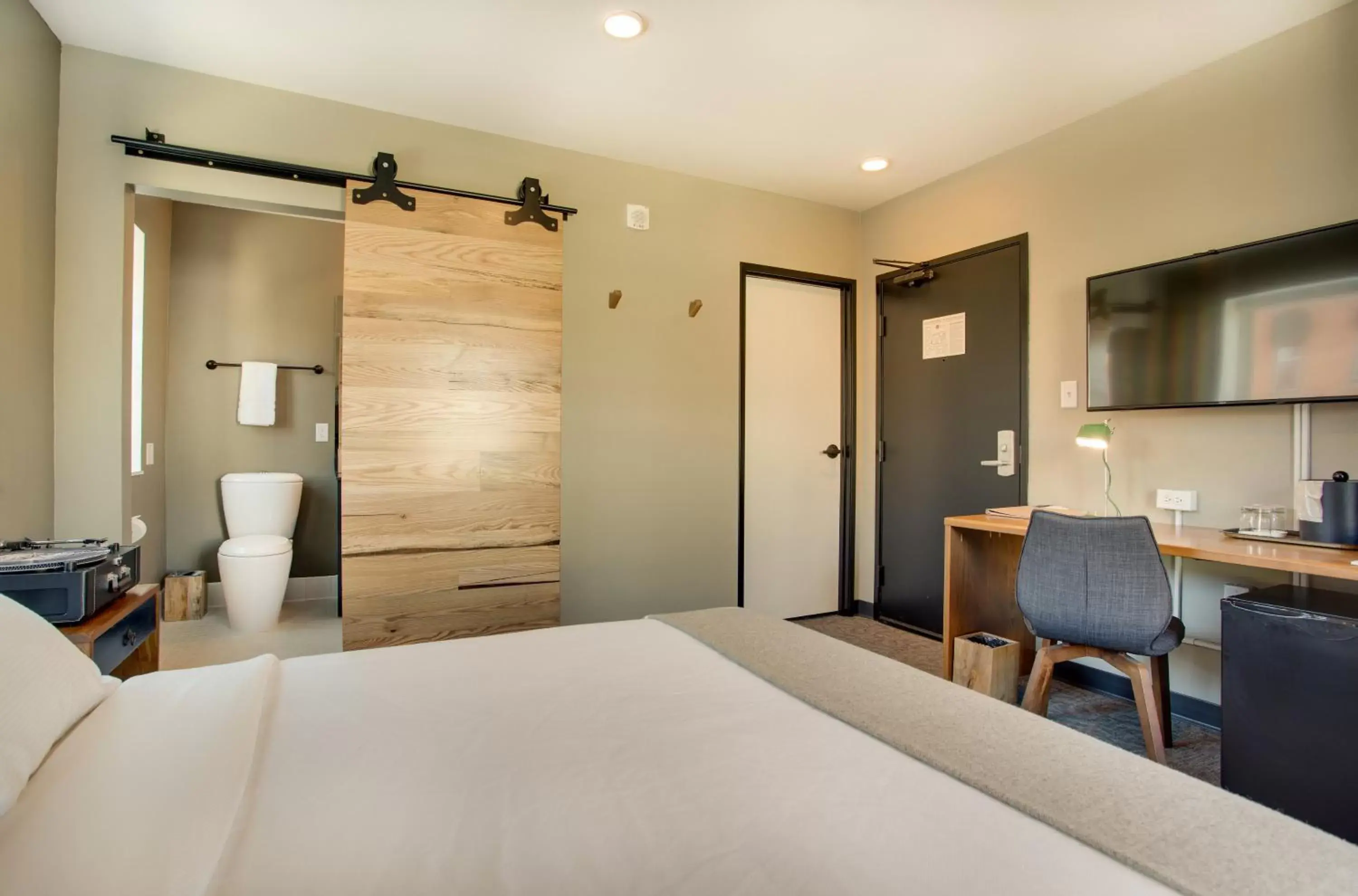 Queen Studio in The Oxbow Hotel Queen Studio in The Oxbow Hotel