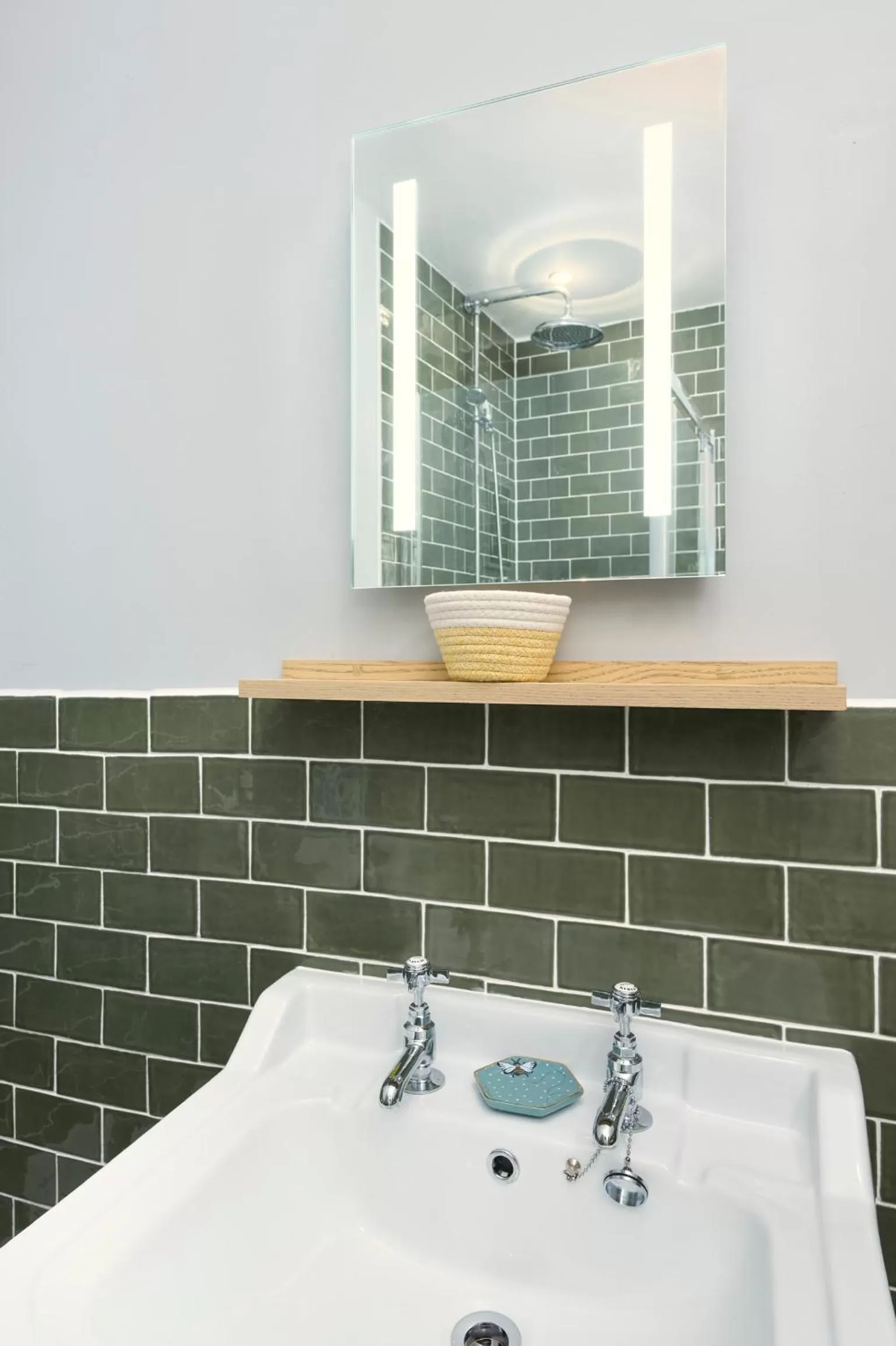 Bathroom in The White Hart Hotel