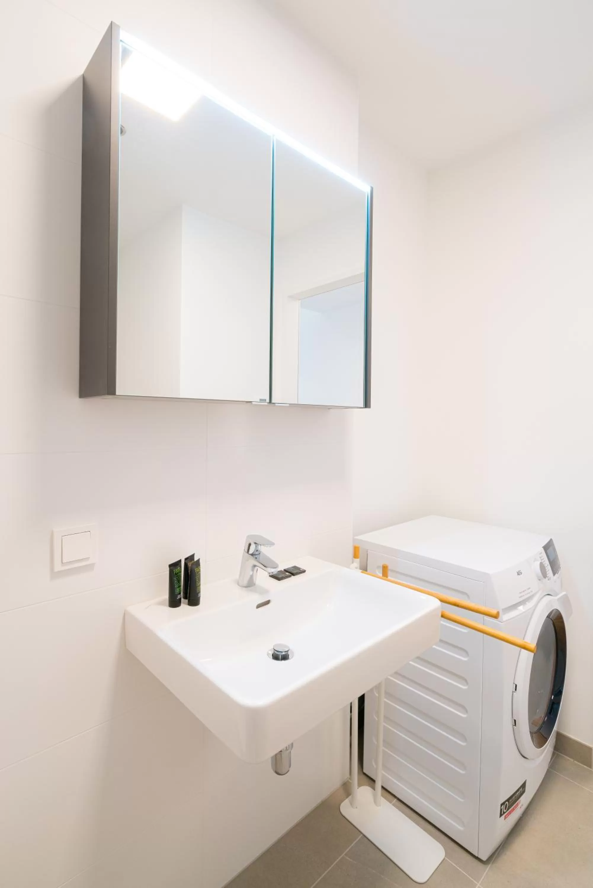 Vienna Residence, Marina Tower - Danube