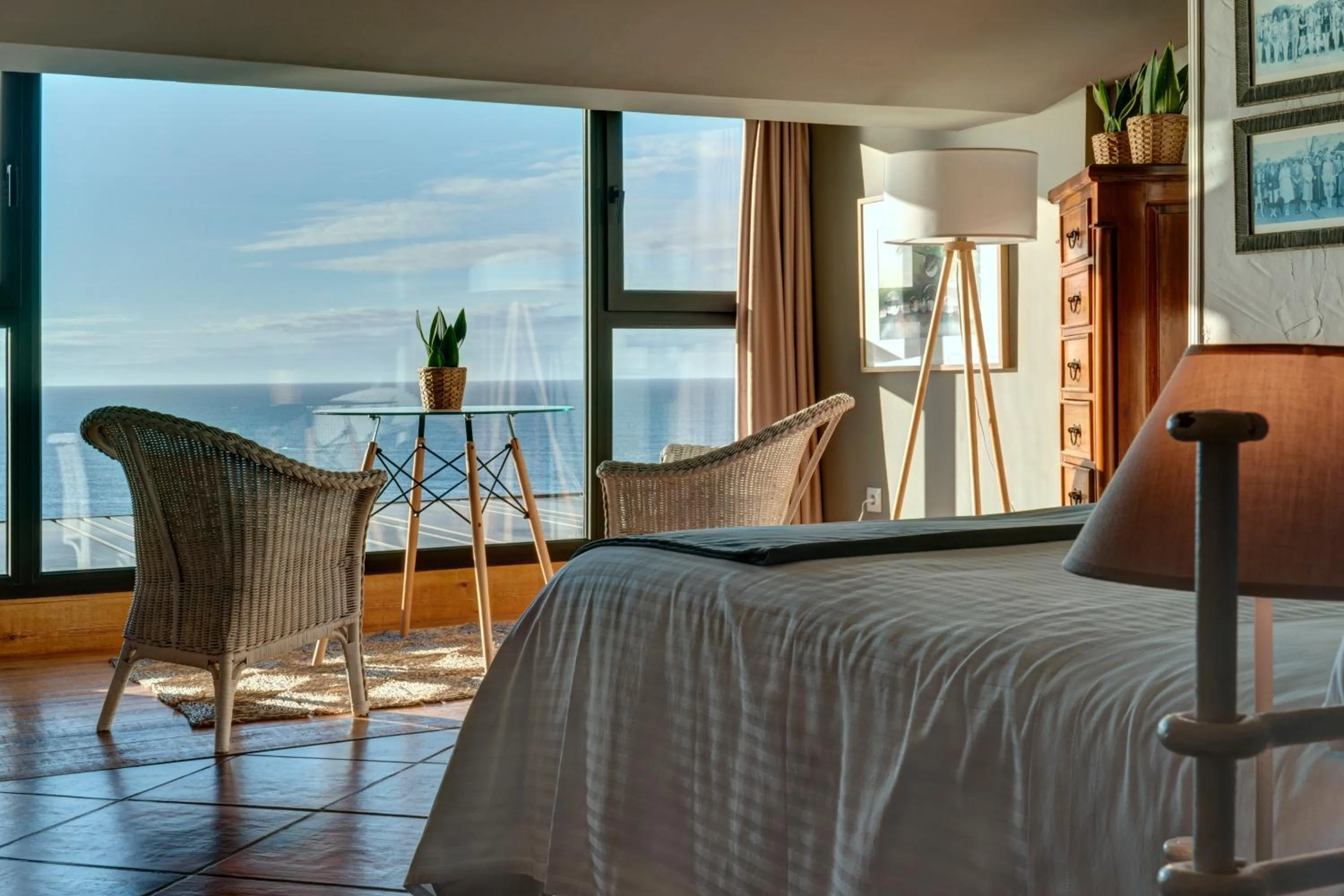 View (from property/room), Bed in Hotel El Castillo de Los Locos