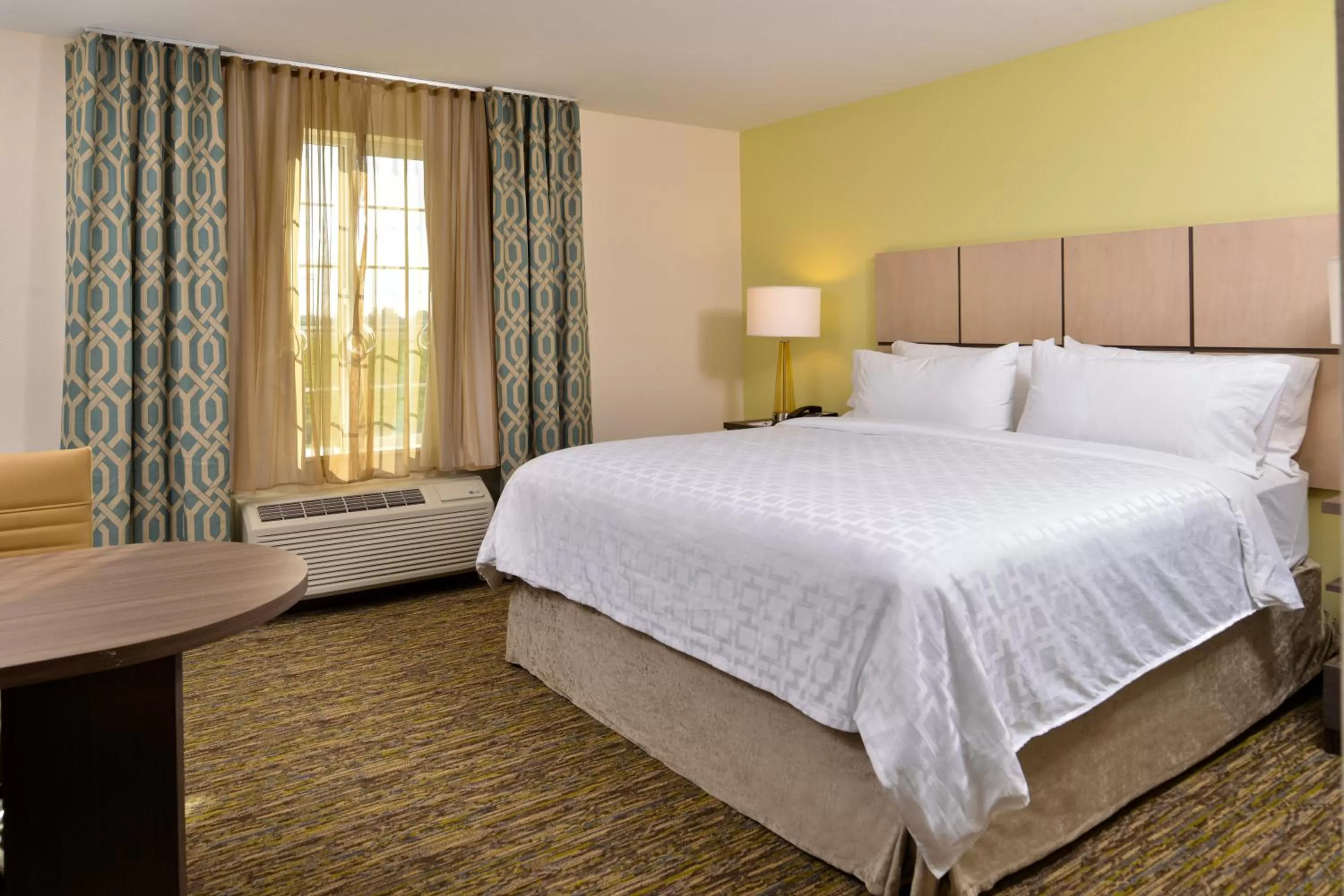 Photo of the whole room, Bed in Candlewood Suites - Lodi by IHG