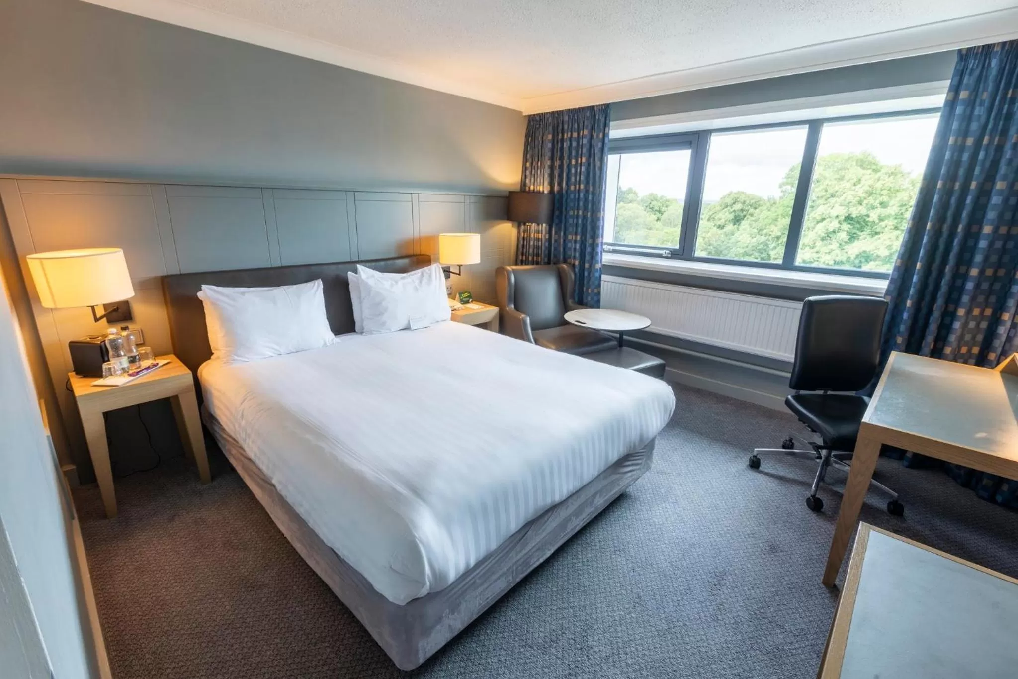Photo of the whole room, Bed in Holiday Inn Cardiff City Centre by IHG
