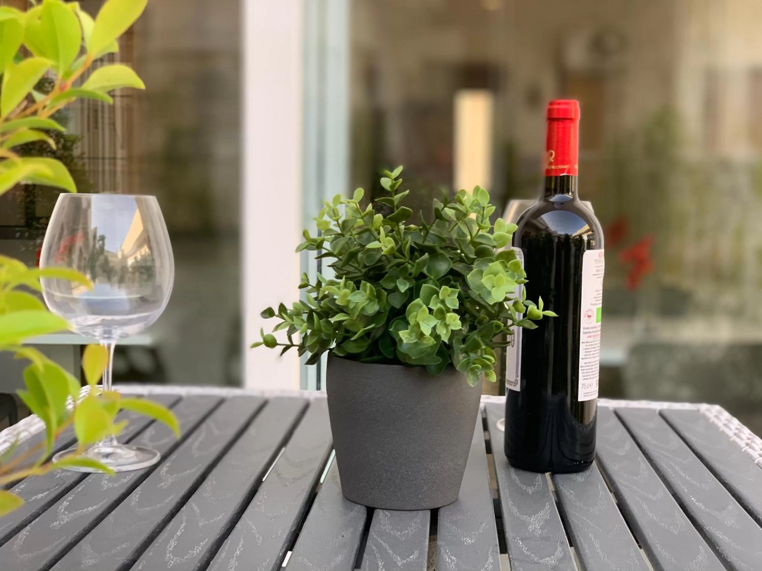 Patio in Thalya Luxury Rooms