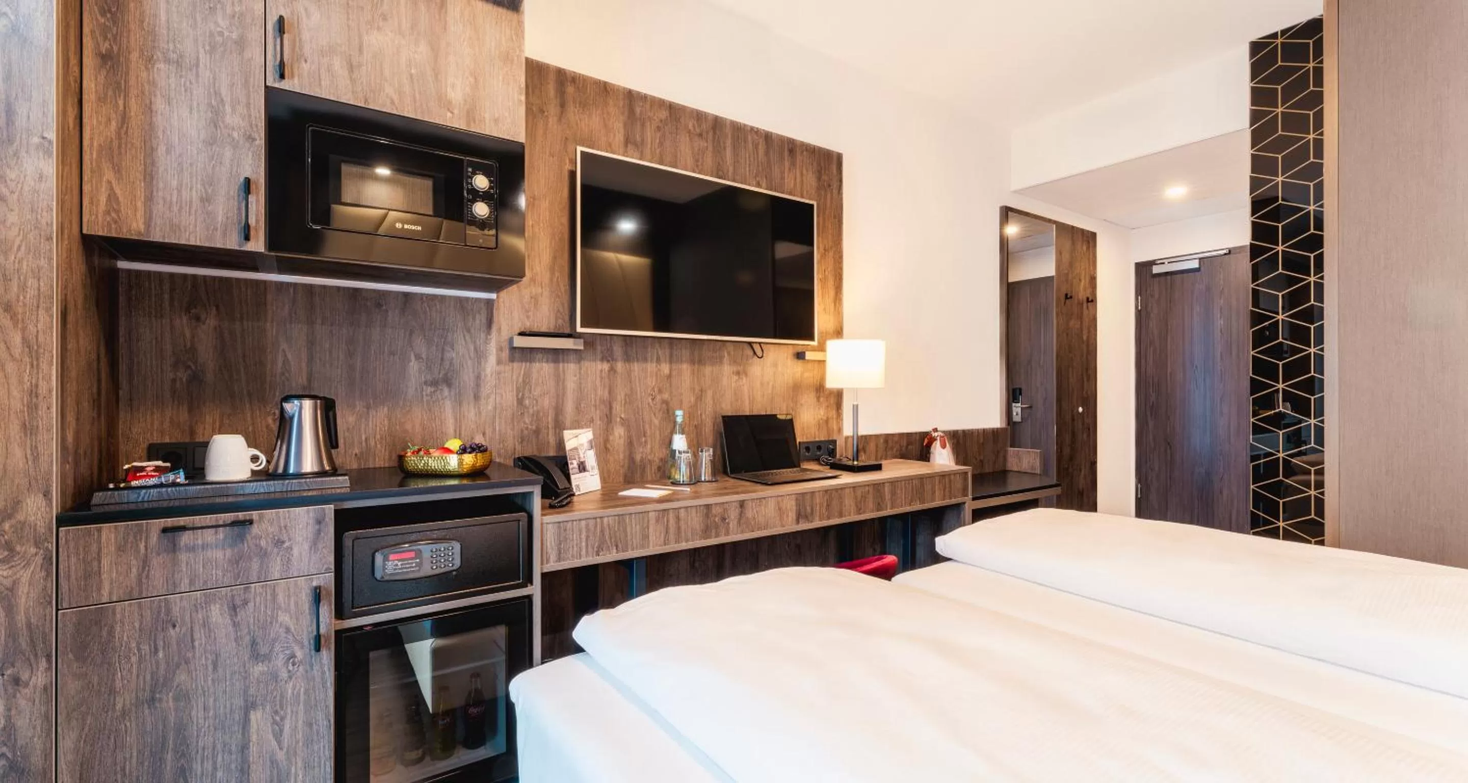 TV and multimedia, Bed in PLAZA INN Recklinghausen