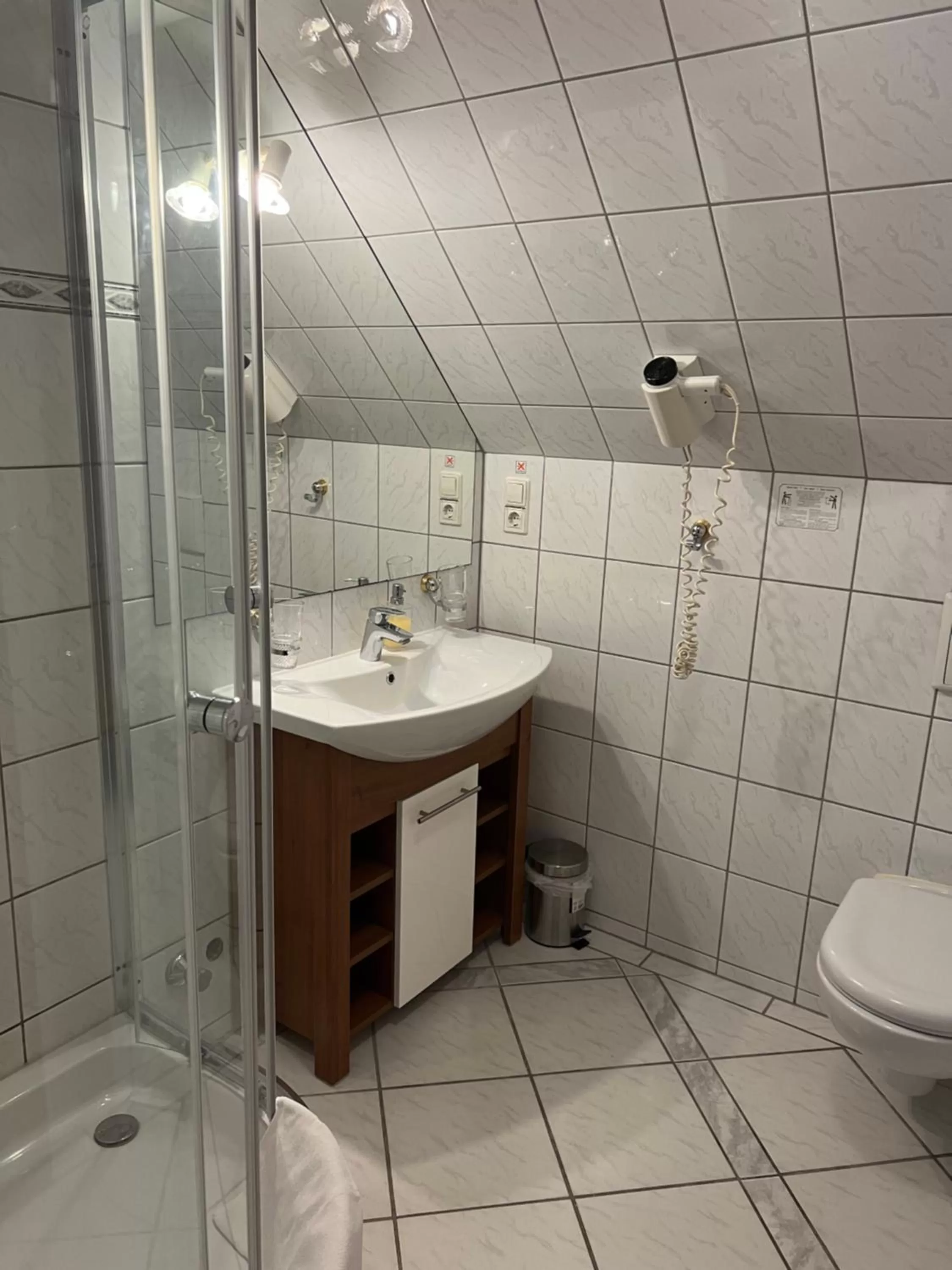 Bathroom in Hotel am Schloss - Frankfurt an der Oder