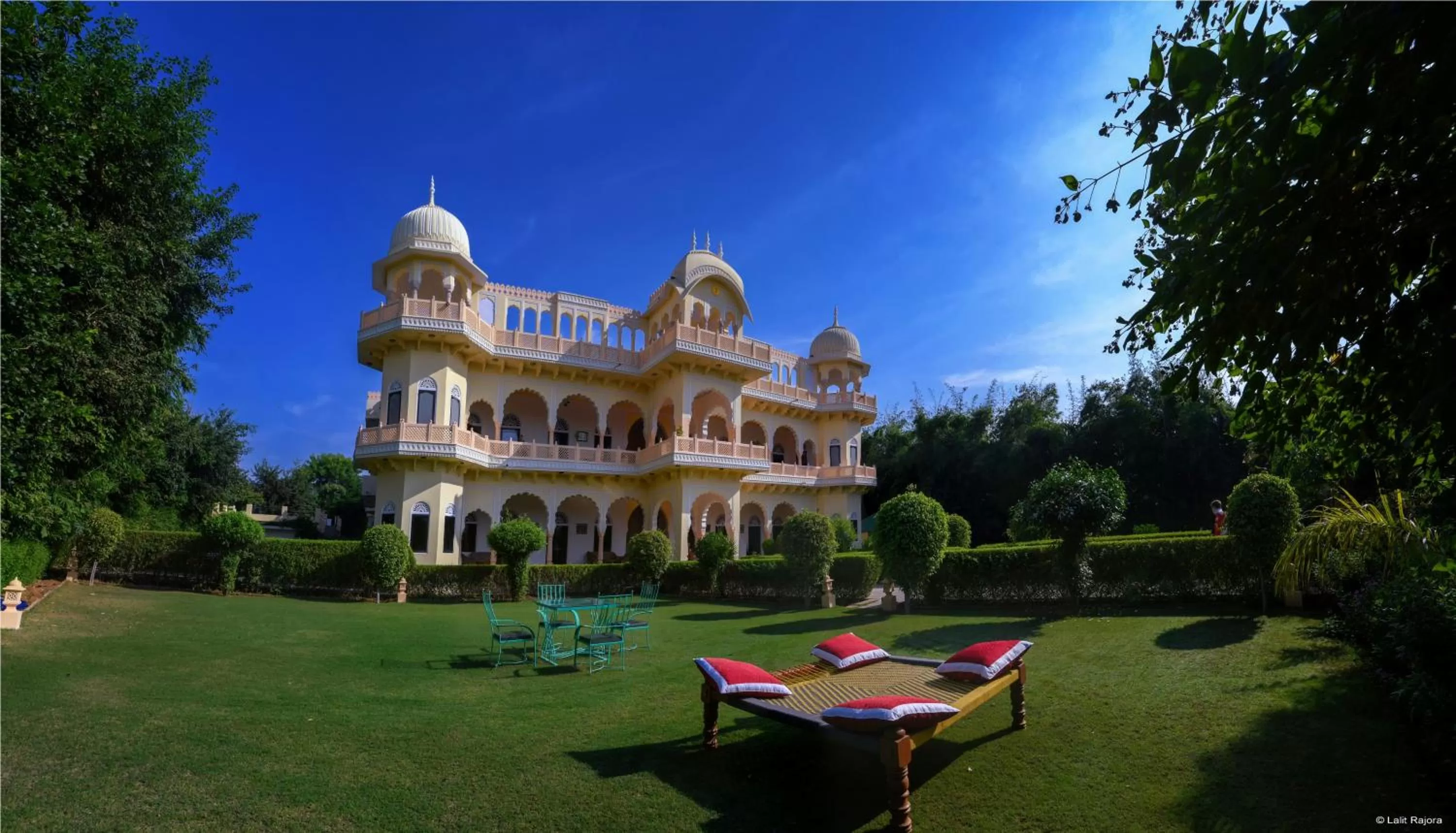 Facade/entrance in Ranthambhore Heritage Haveli