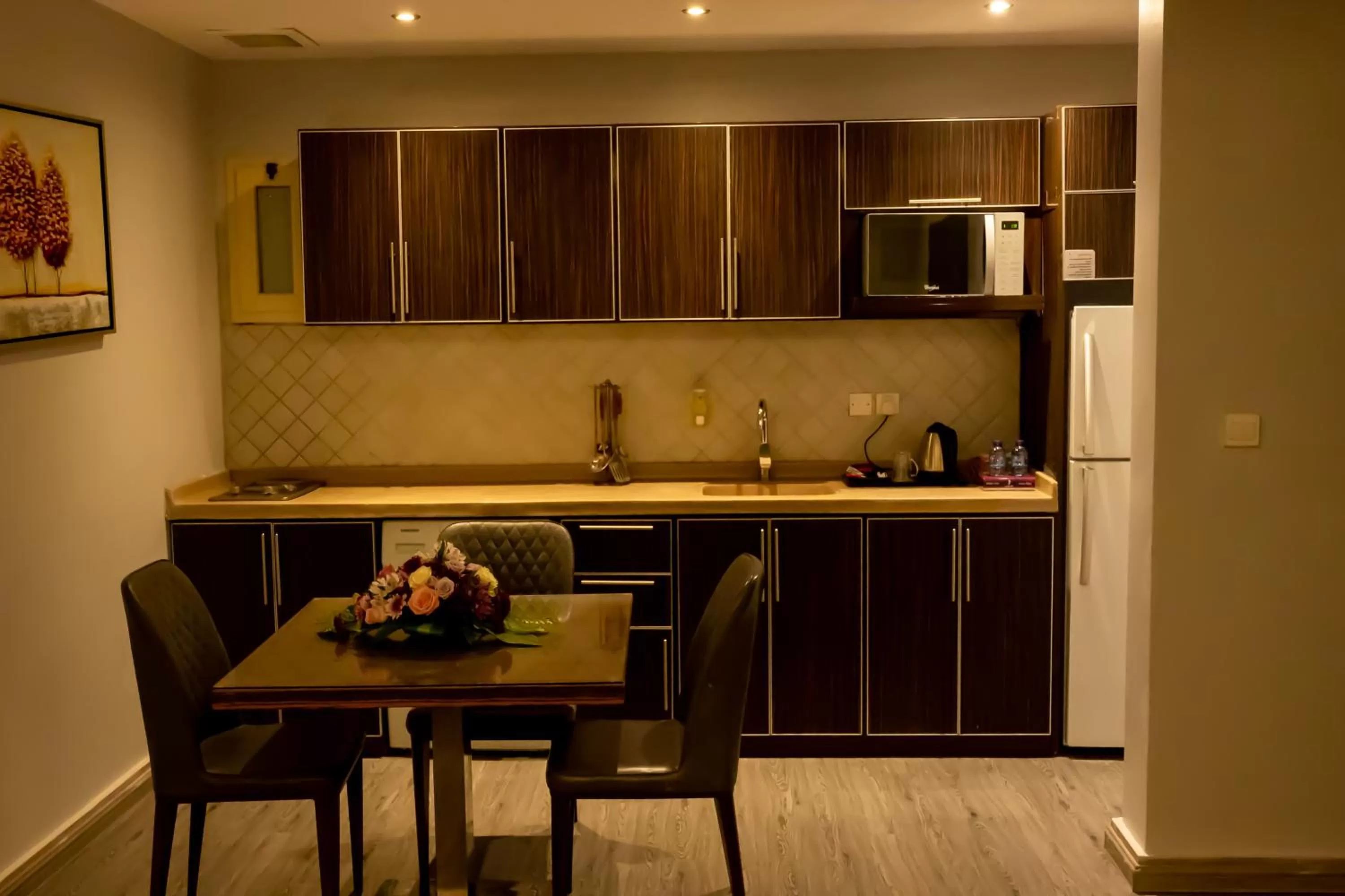 Kitchen or kitchenette, Kitchen/Kitchenette in Elite Al Hamra - Al Cornich