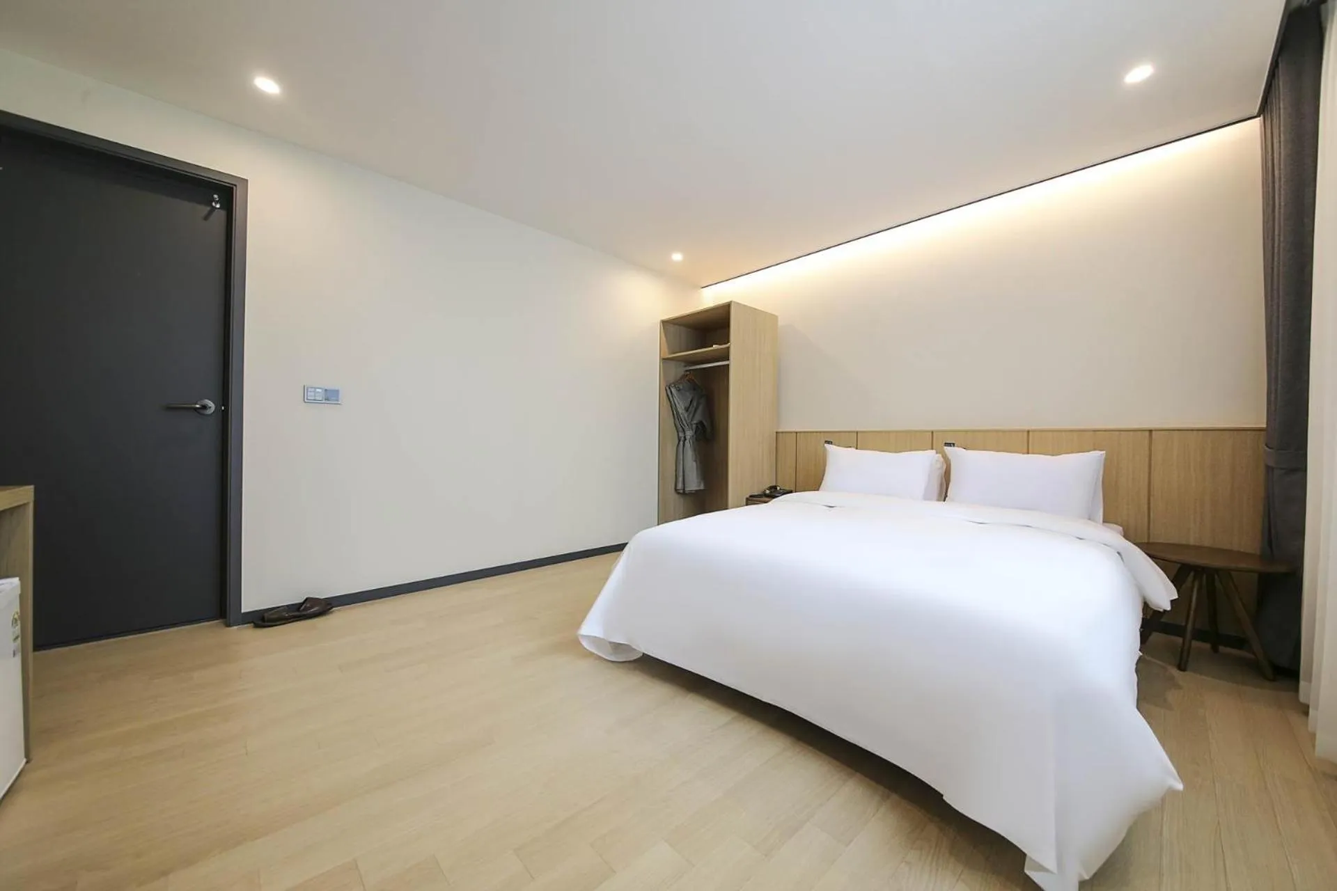 Bed in Benikea hotel