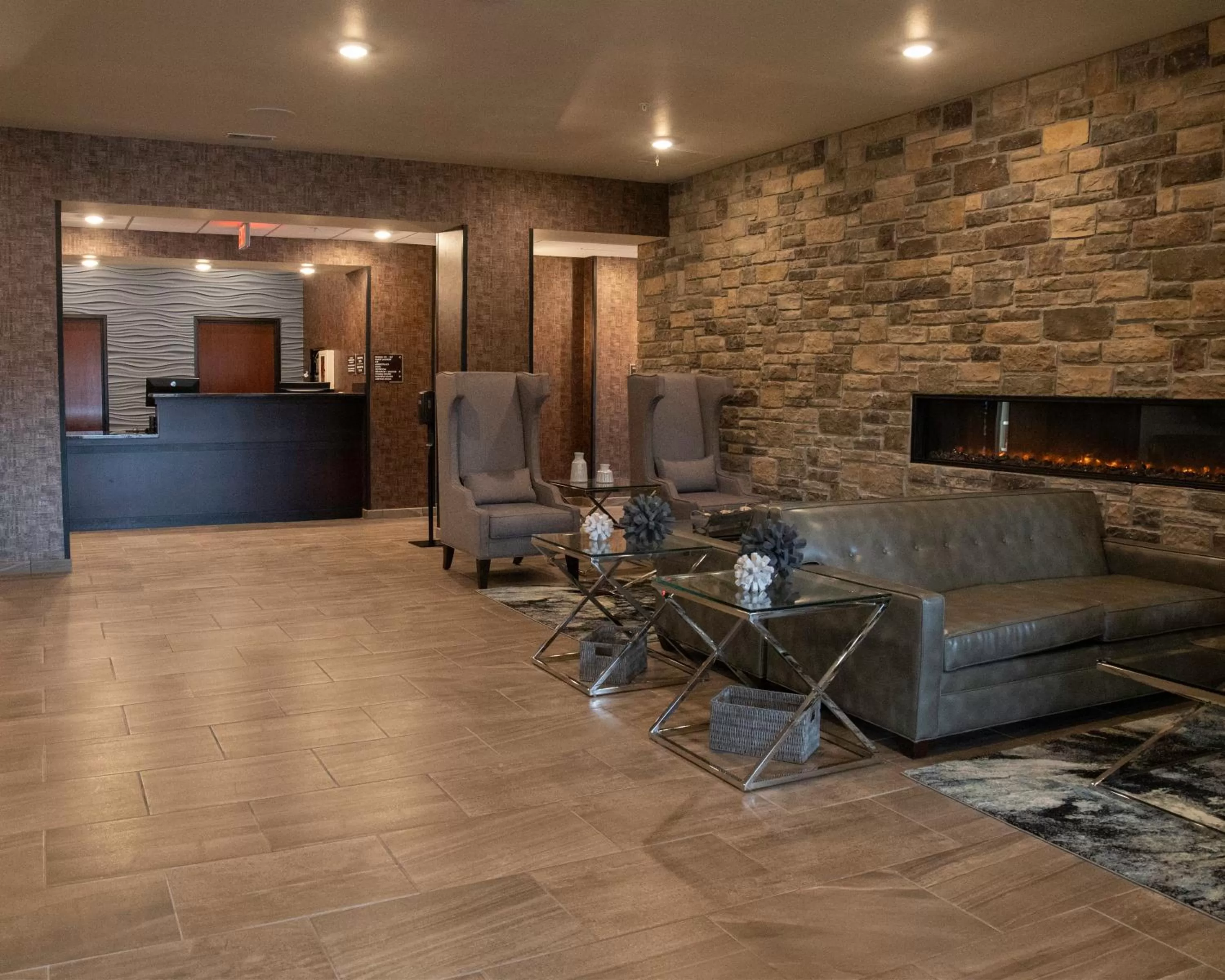 Lobby or reception in Cobblestone Hotel & Suites - Two Rivers