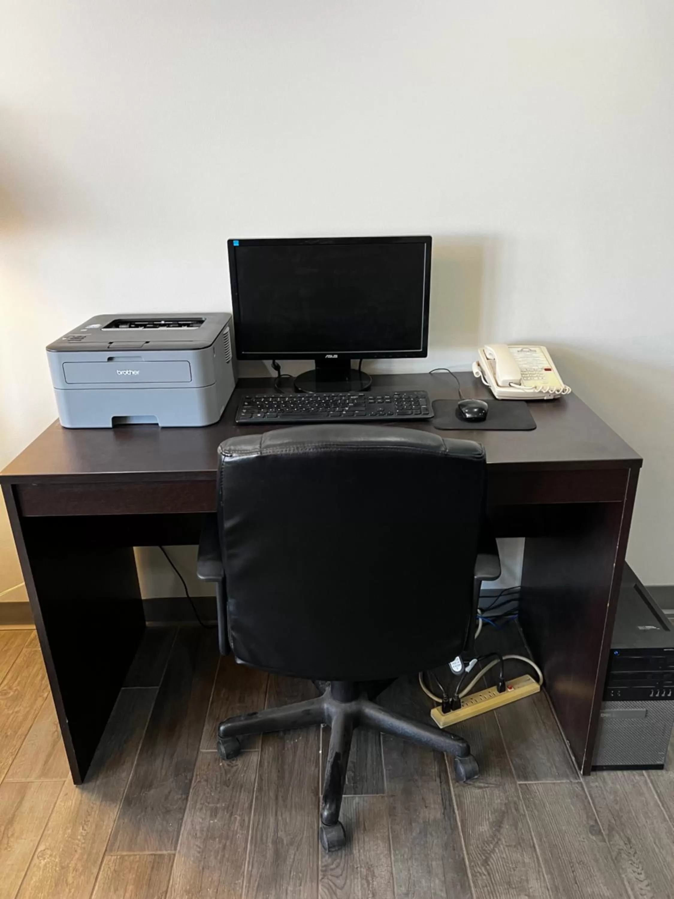 Business facilities in Days Inn by Wyndham Hays