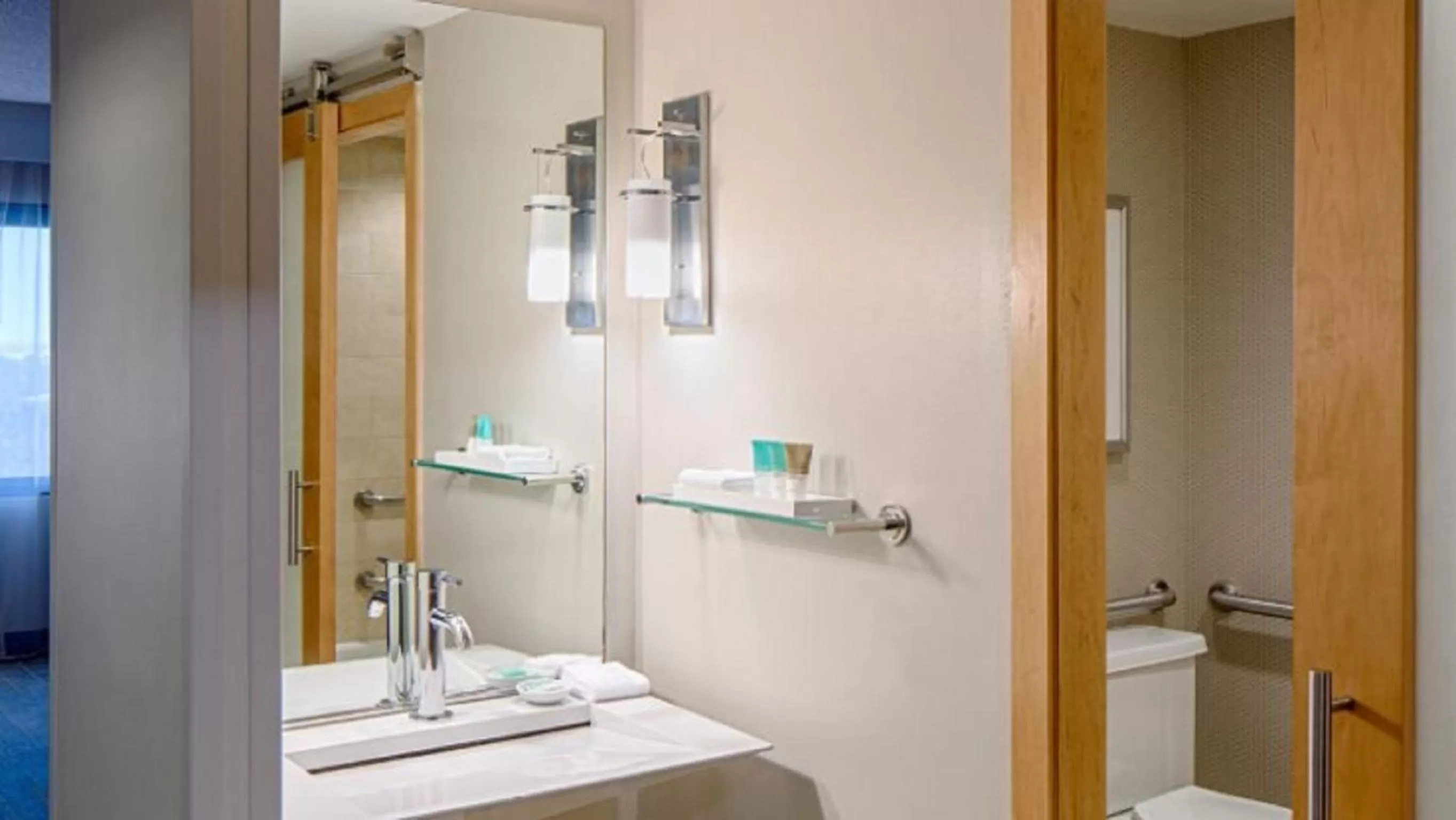 Double Room with Two Double Beds and Stadium View in Hyatt Regency Santa Clara