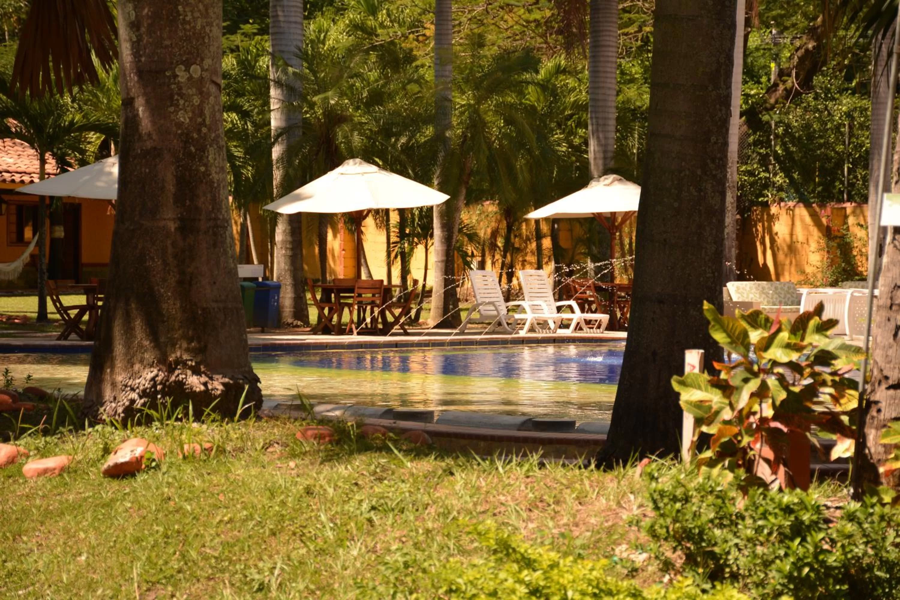 Swimming Pool in Hotel Portón del Sol