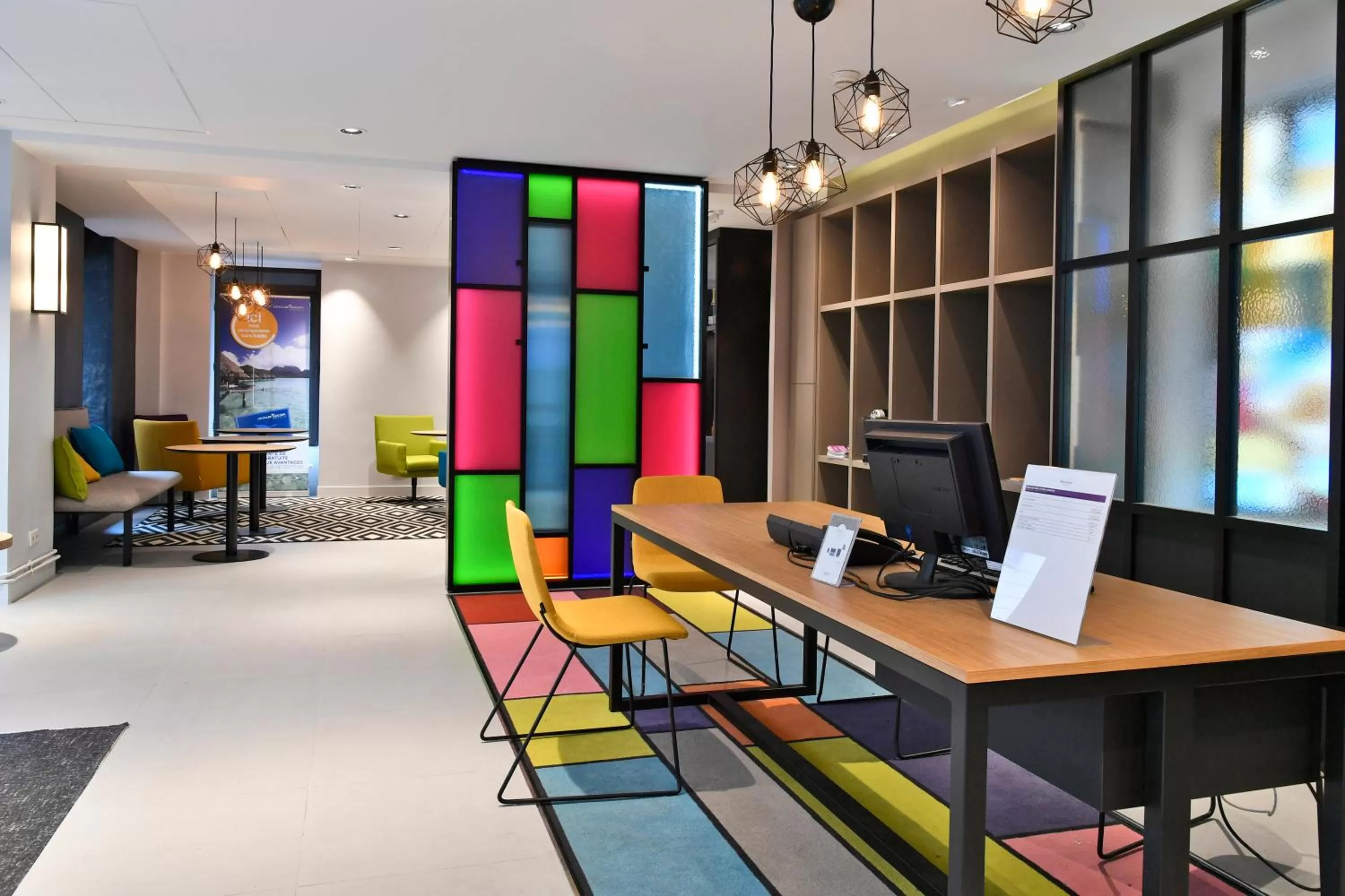 Lobby or reception in Mercure Paris Gare de l'Est