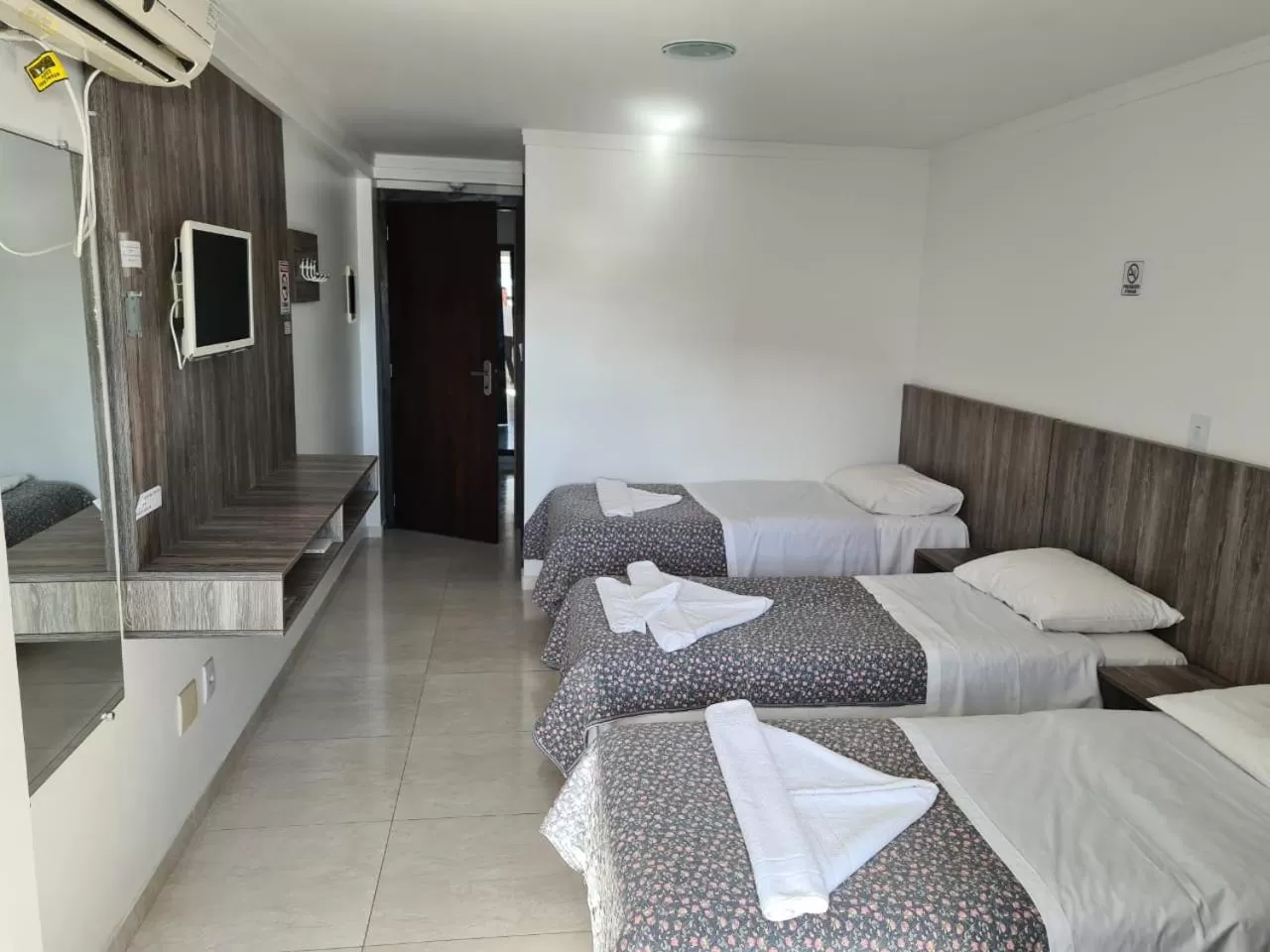 Bed in Hotel Jardim do Mar