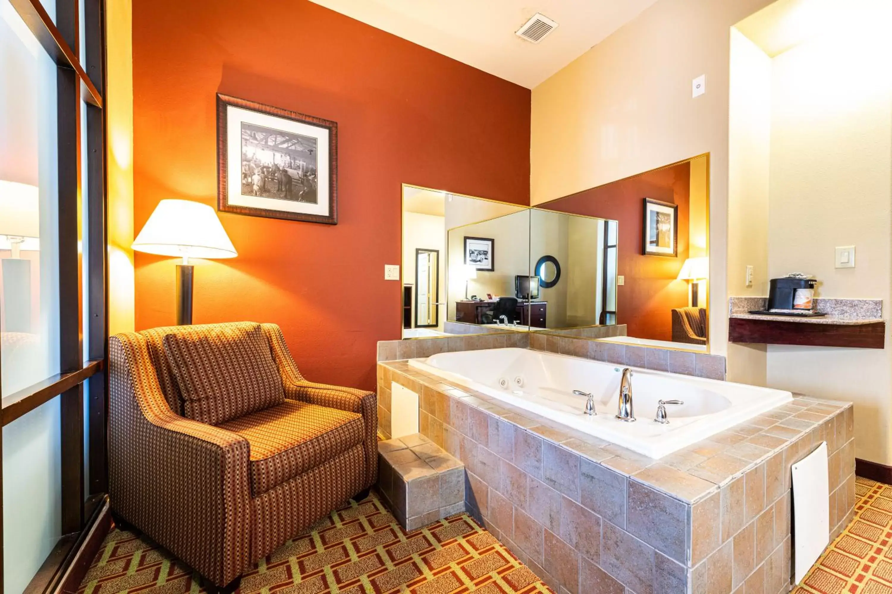 King Suite with Whirlpool in Comfort Suites - Lake Worth King Suite with Whirlpool in Comfort Suites - Lake Worth