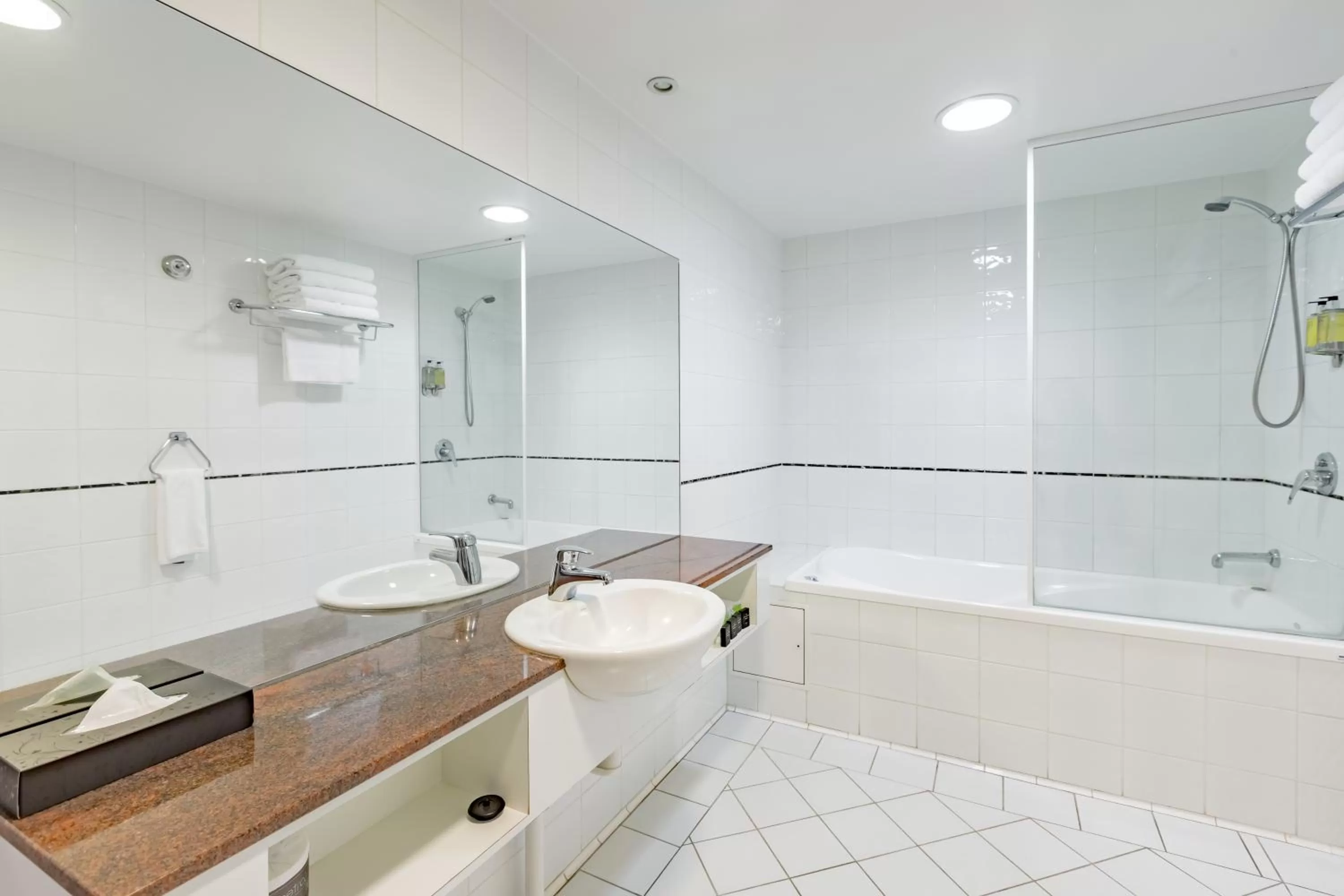 Bathroom in The Waverley International Hotel