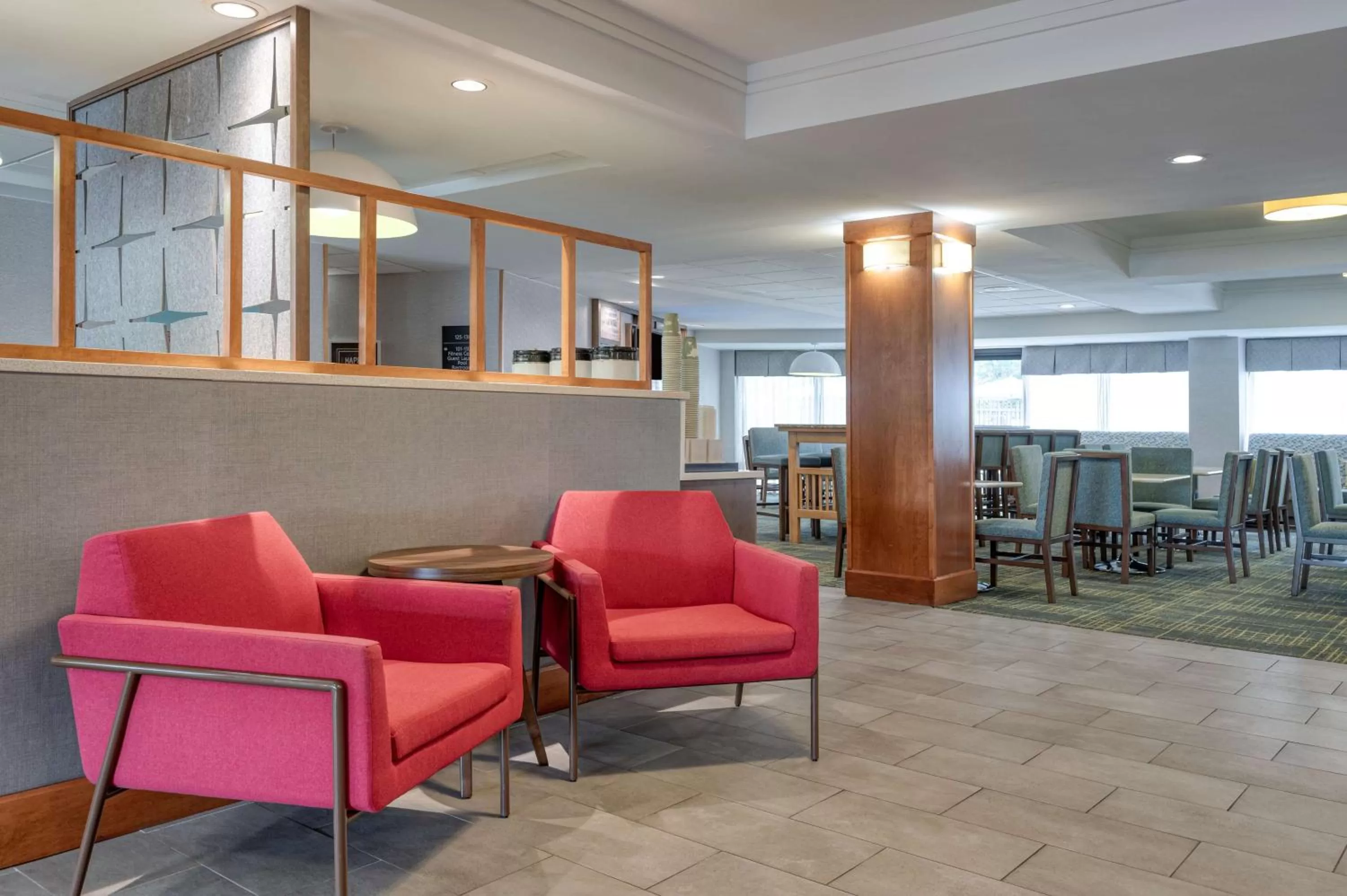 Lobby or reception in Hampton Inn Baltimore/White Marsh