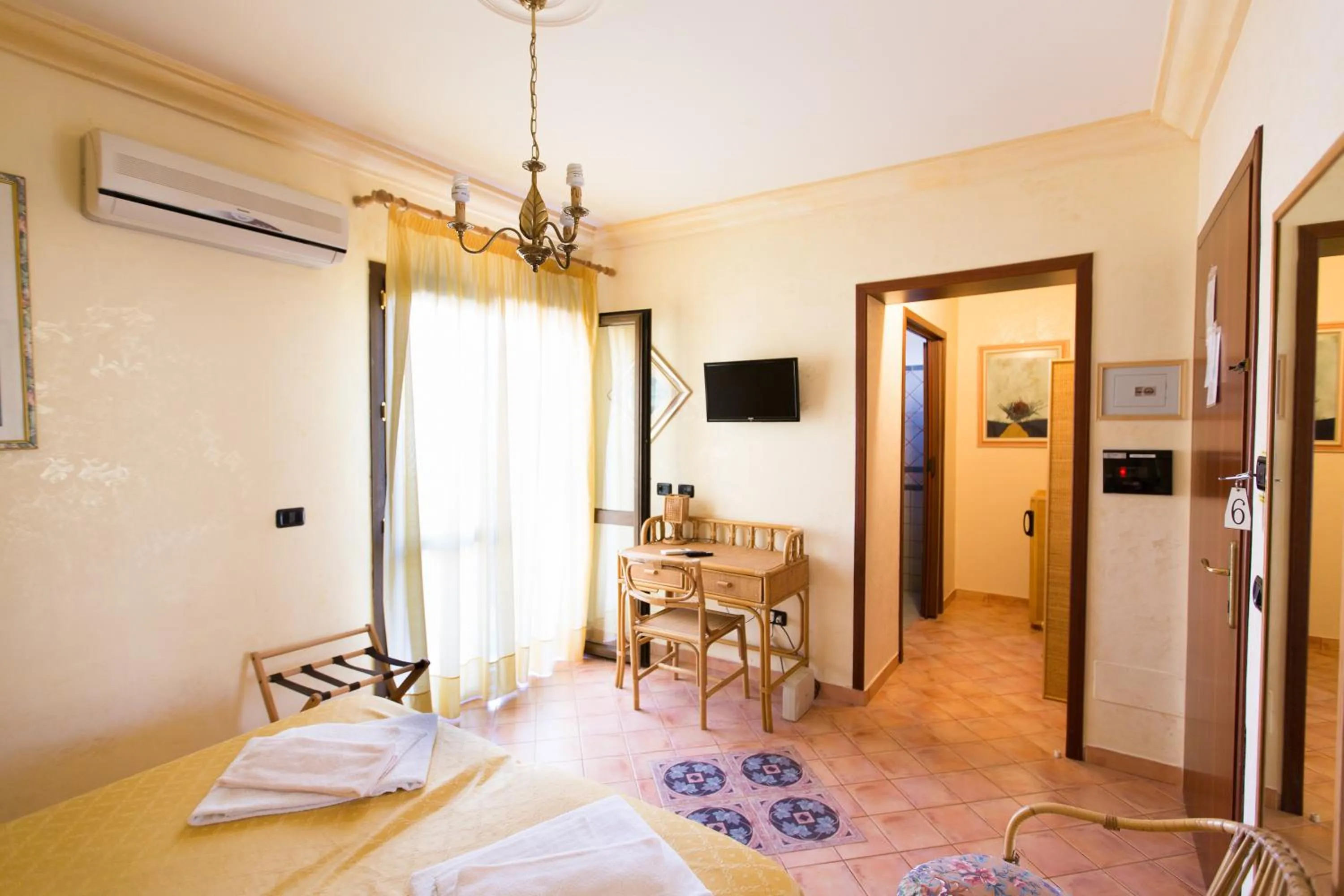 Bed in Triscinamare Hotel Residence