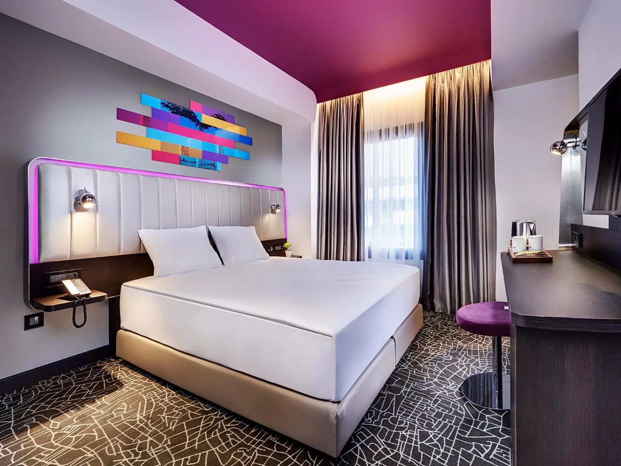 Photo of the whole room, Bed in Park Inn by Radisson Izmir