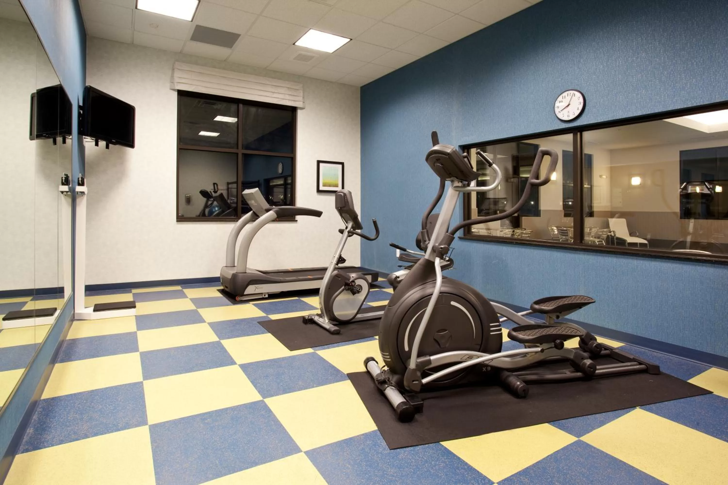 Fitness centre/facilities in Holiday Inn Express Hotel & Suites Rock Springs Green River by IHG