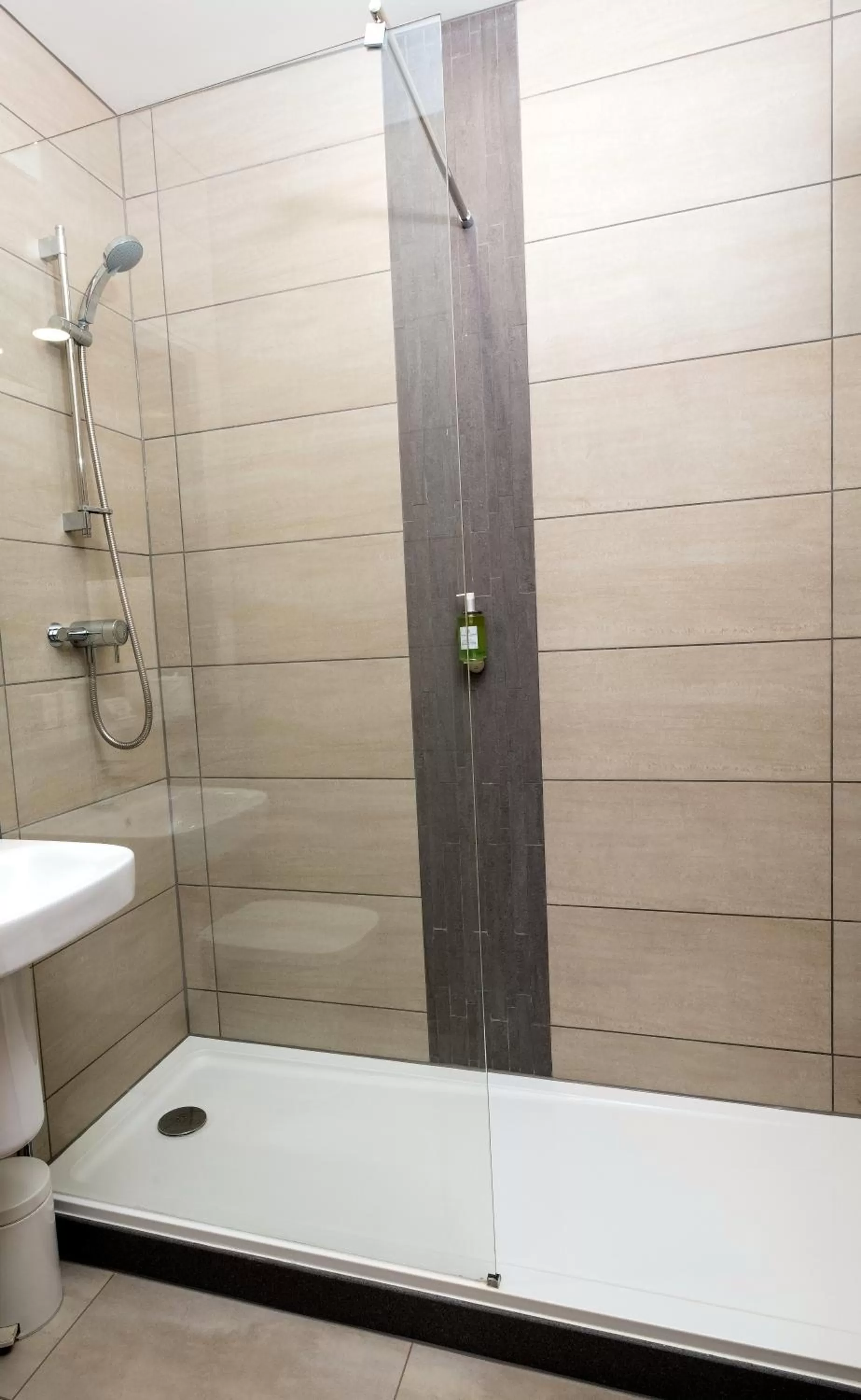 Shower in Pitbauchlie House Hotel - Sure Hotel Collection by Best Western