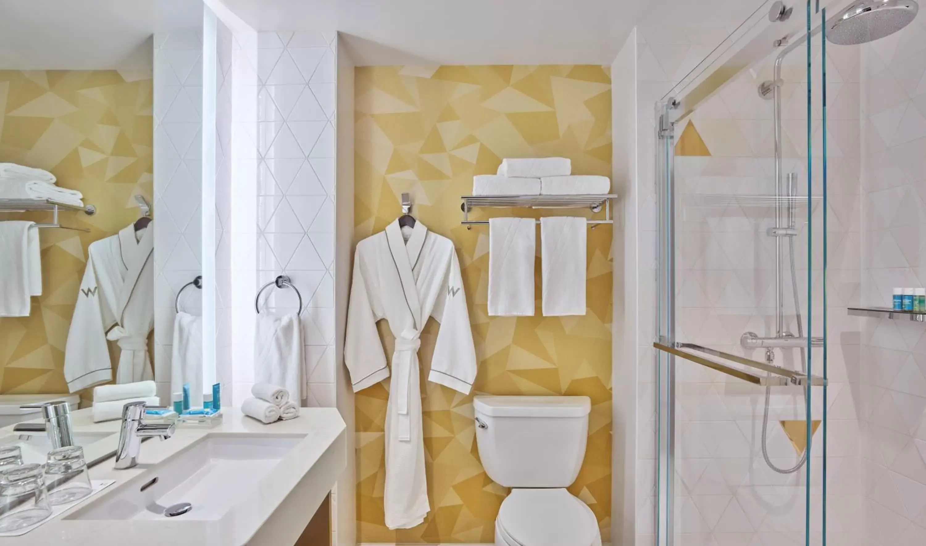 Standard Double Room with Two Double Beds in W San Francisco Standard Double Room with Two Double Beds in W San Francisco