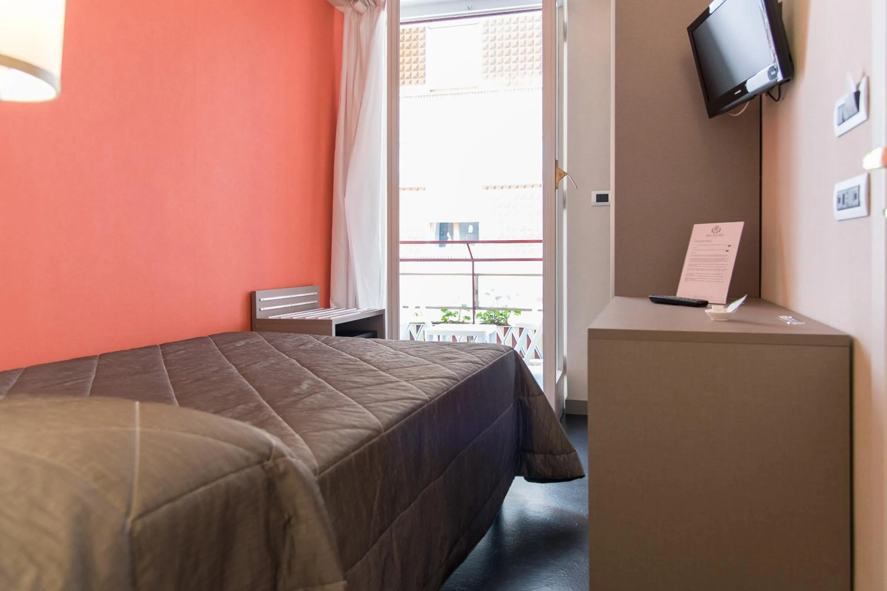 Bed in Reginna Palace Hotel