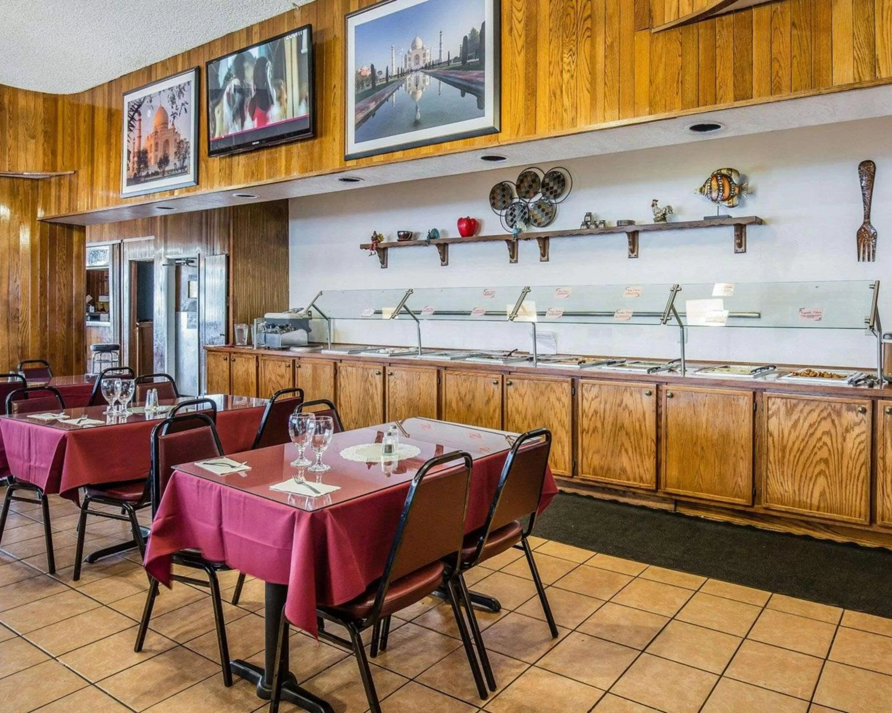 Restaurant/places to eat in Econo Lodge Near Reno-Sparks Convention Center