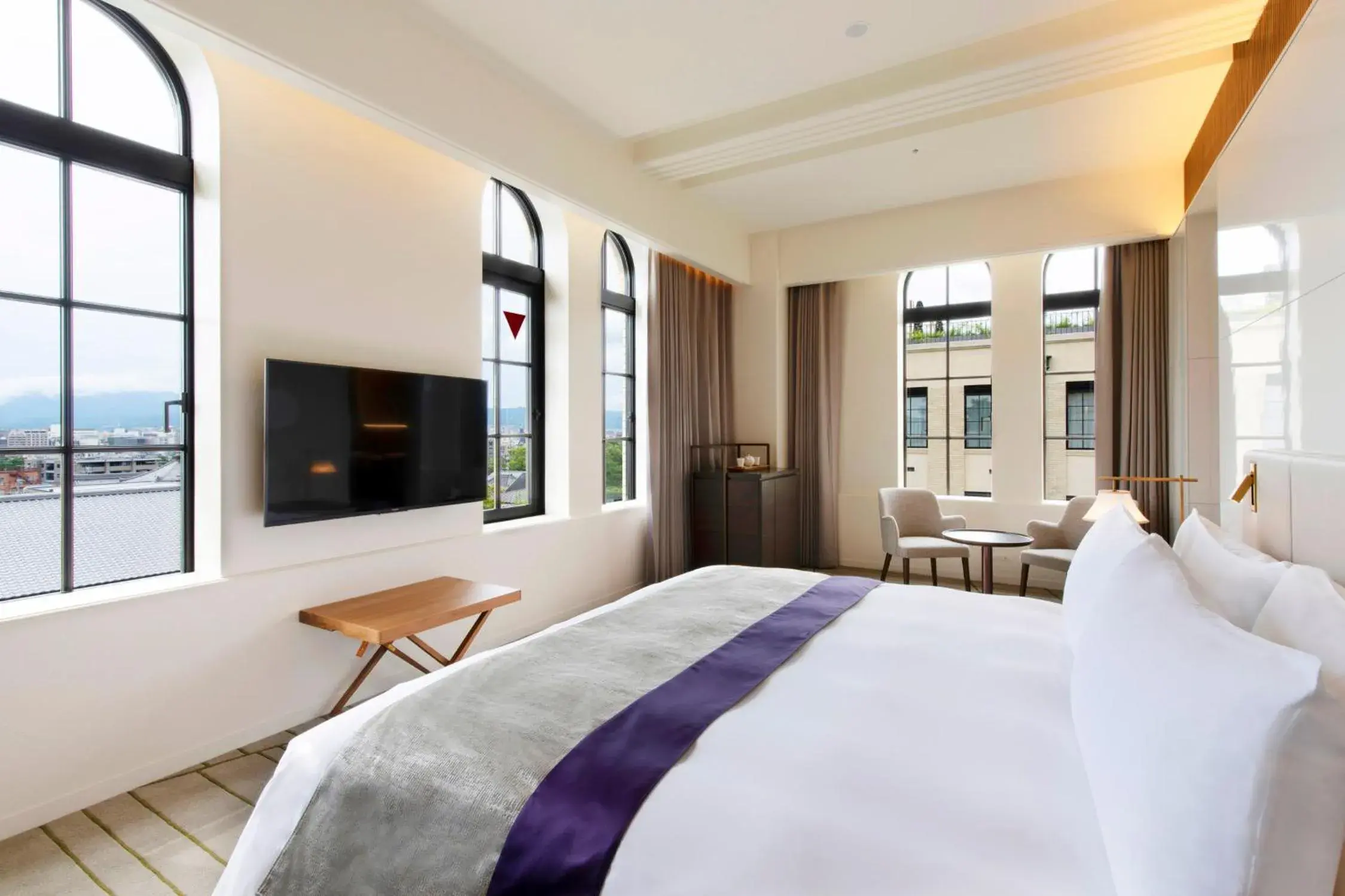 Standard Corner King Room with Free Lounge Access in The Hotel Seiryu Kyoto Kiyomizu - a member of the Leading Hotels of the World- Standard Corner King Room with Free Lounge Access in The Hotel Seiryu Kyoto Kiyomizu - a member of the Leading Hotels of the World-