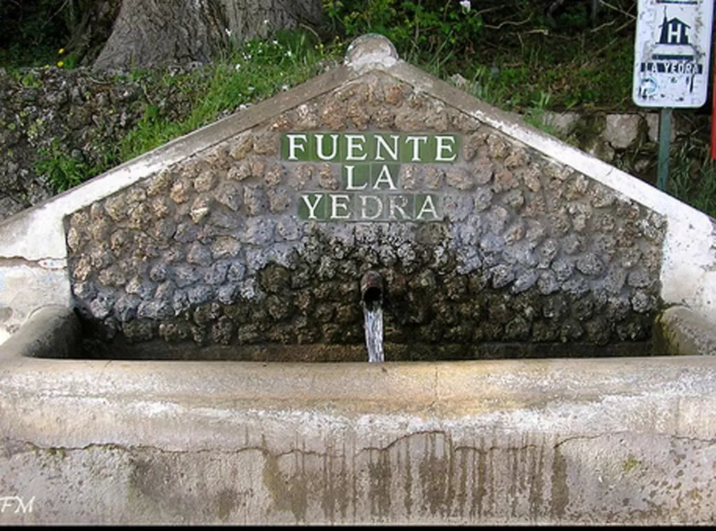 Property Logo/Sign in Hotel La Yedra