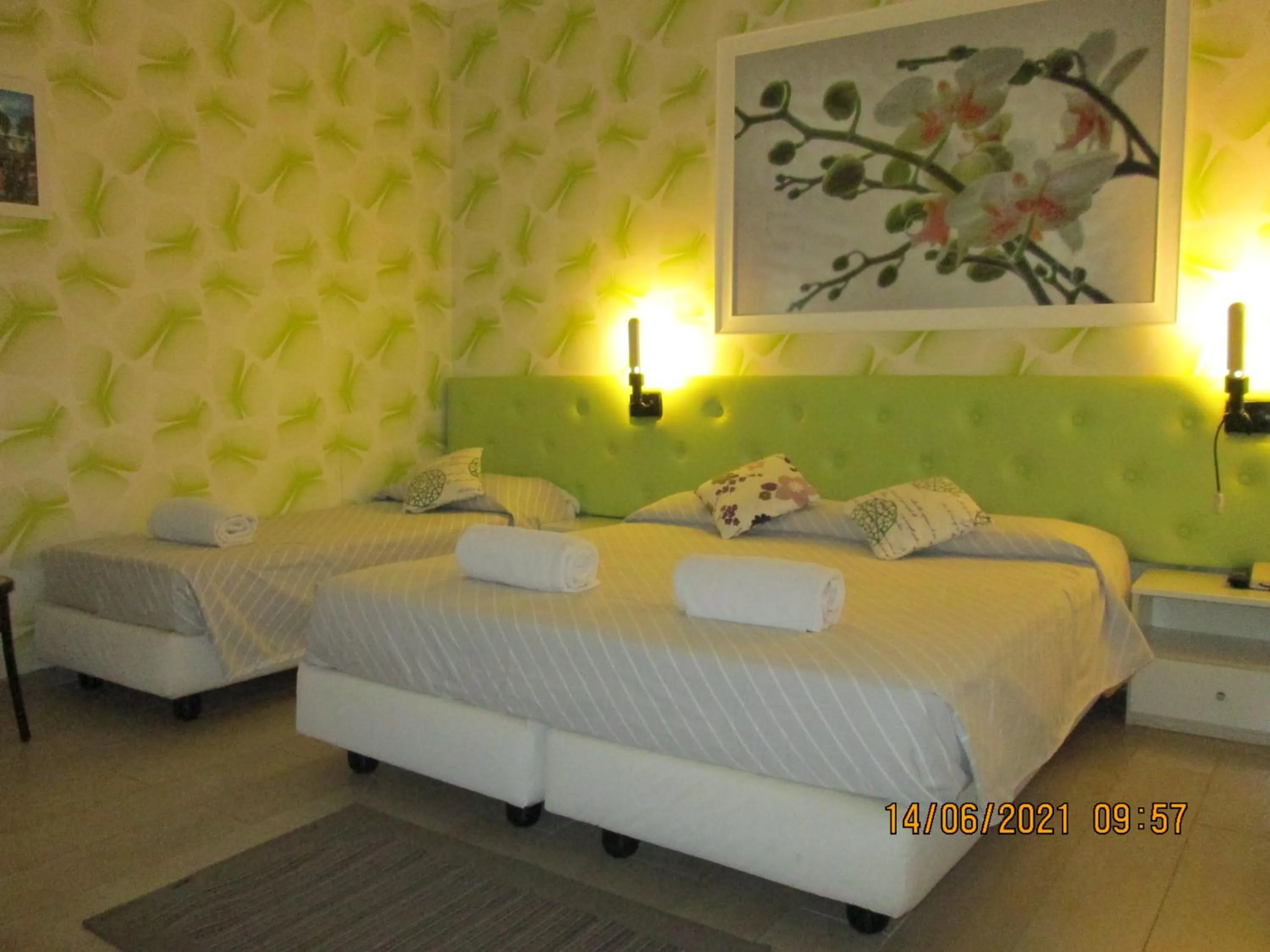 Bed in Hotel Tropical