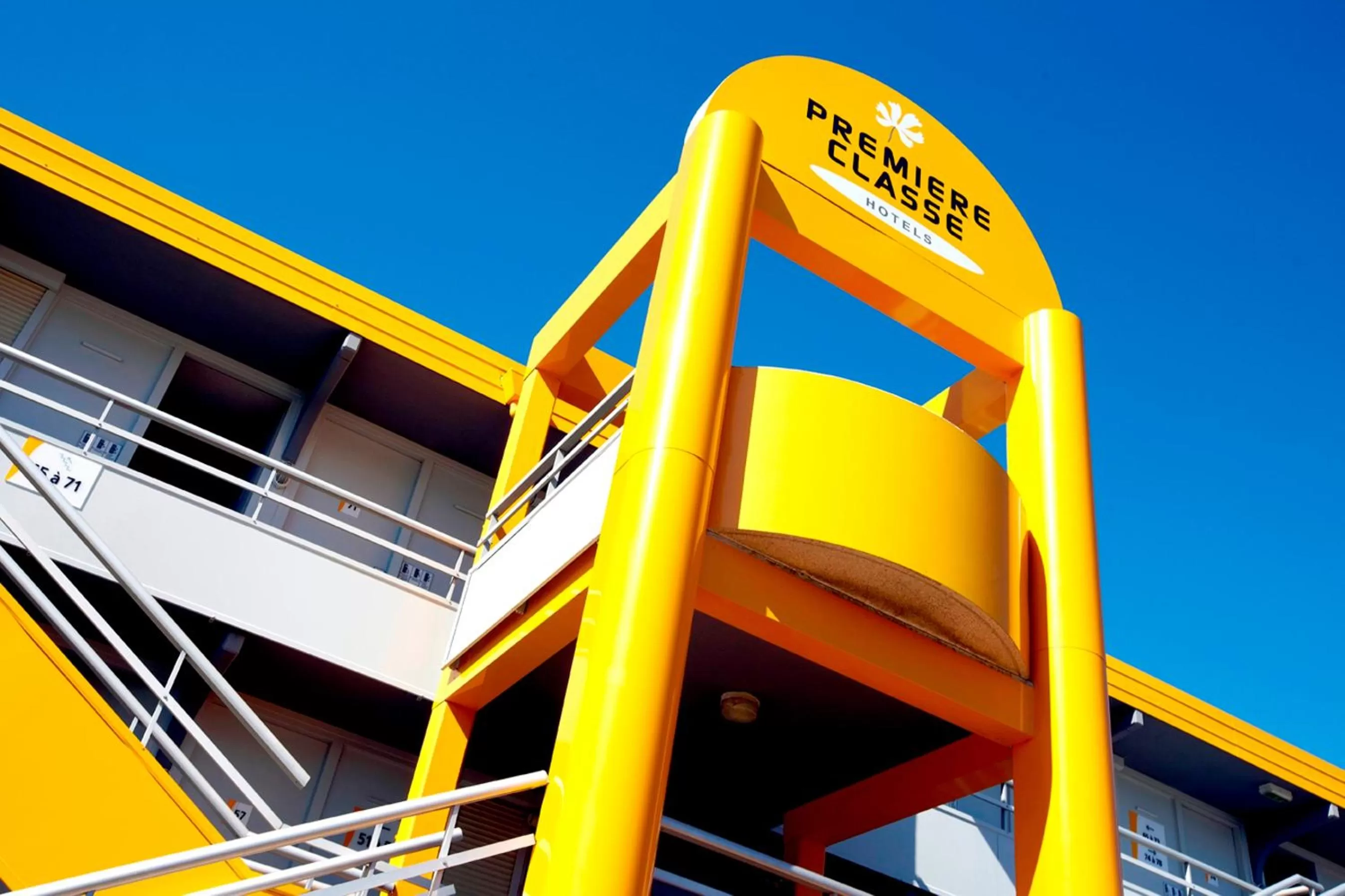 Facade/entrance in Premiere Classe Caen Est - Mondeville