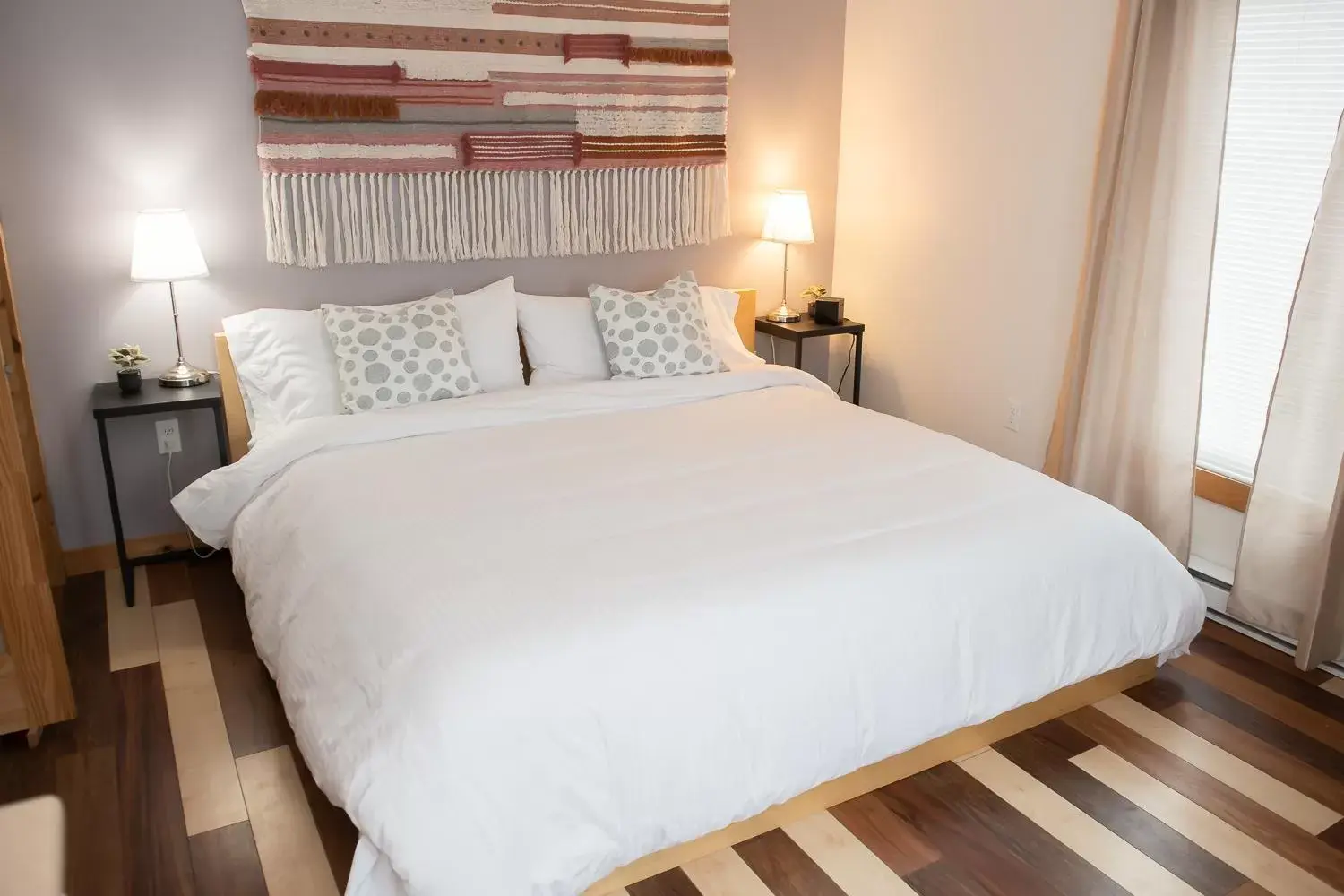 Deluxe King Suite in Pepperell Place Inn Inc. Deluxe King Suite in Pepperell Place Inn Inc.