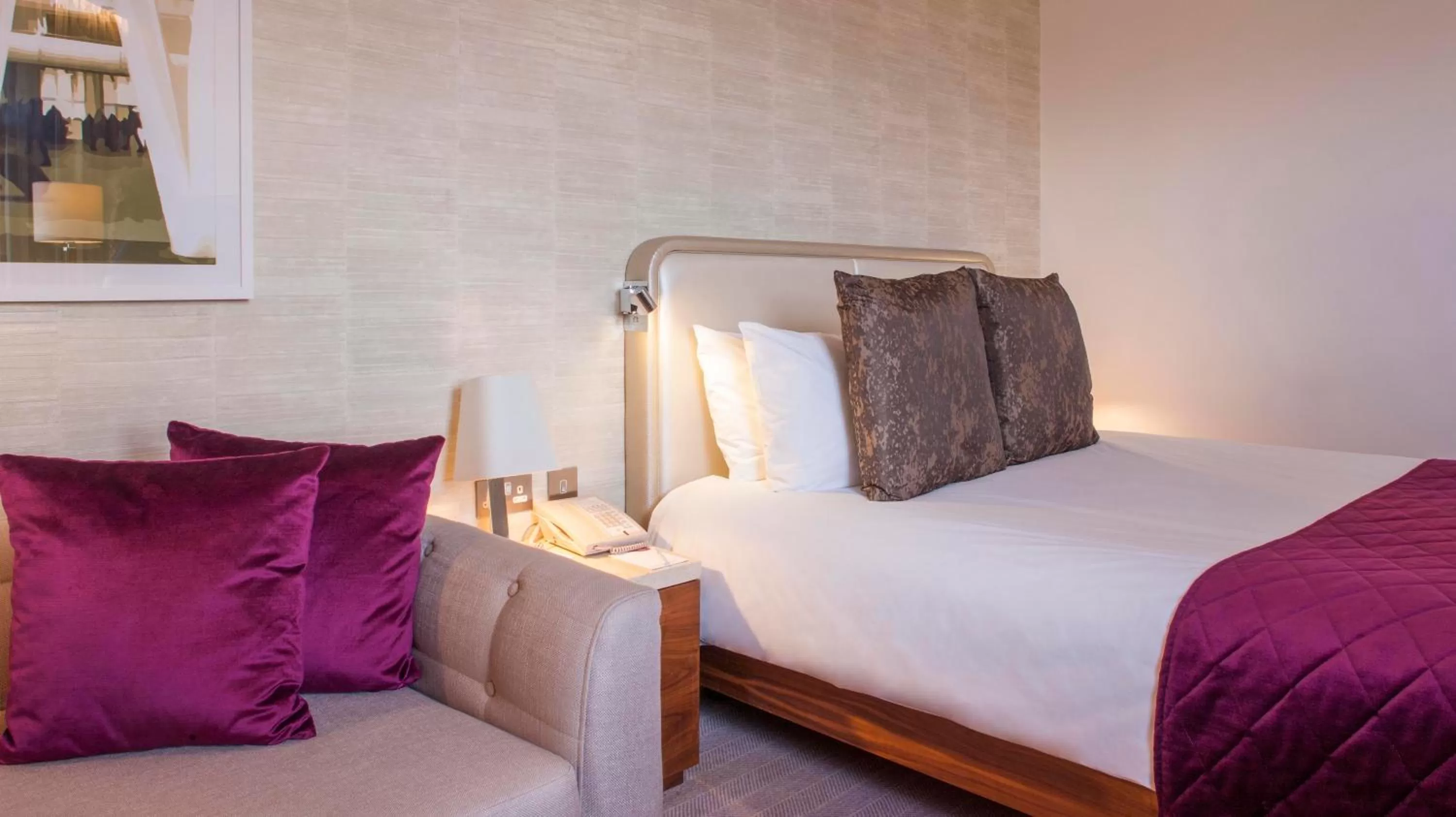Bedroom, Bed in Crowne Plaza London Kings Cross by IHG
