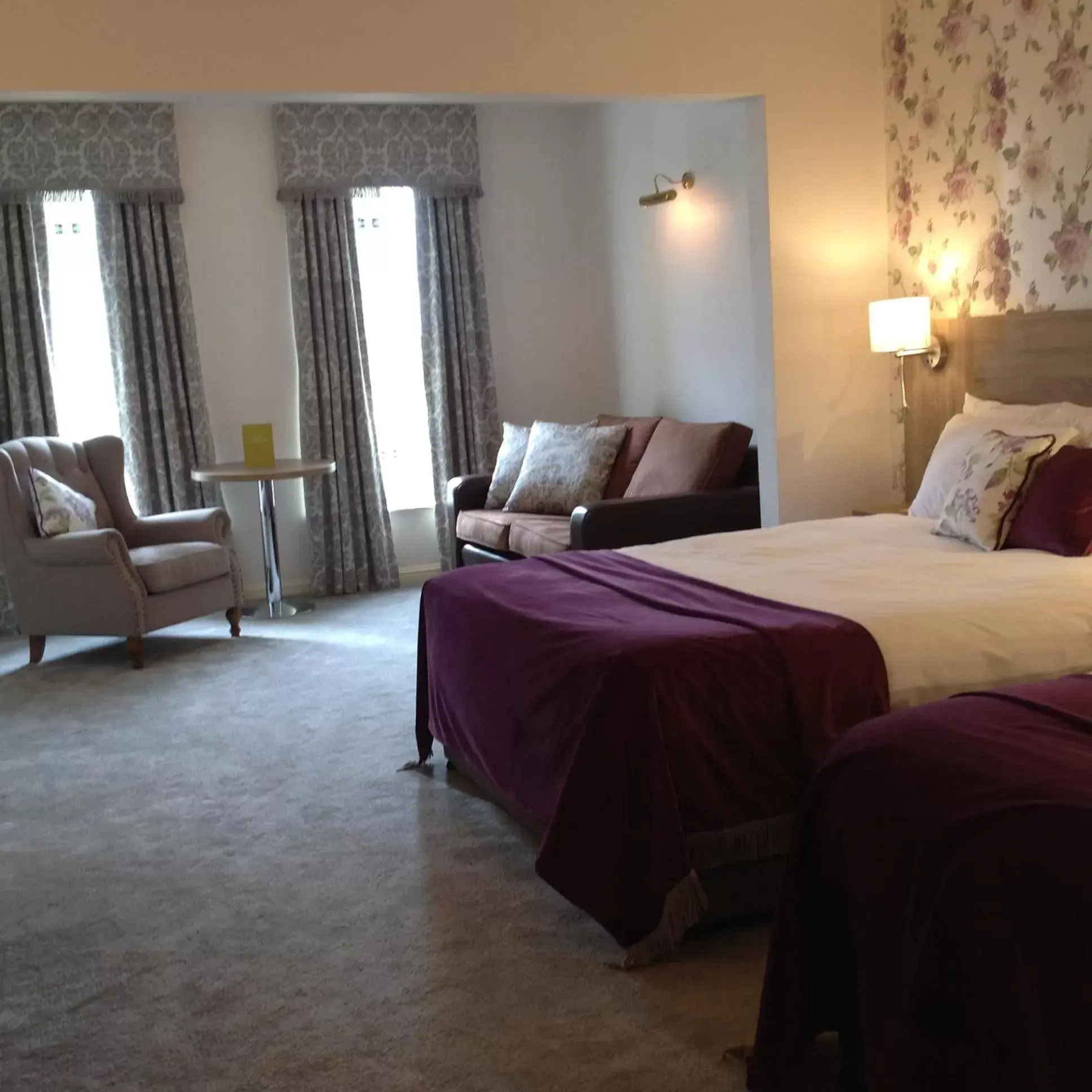 Deluxe Twin Room in The Landmark Hotel Deluxe Twin Room in The Landmark Hotel