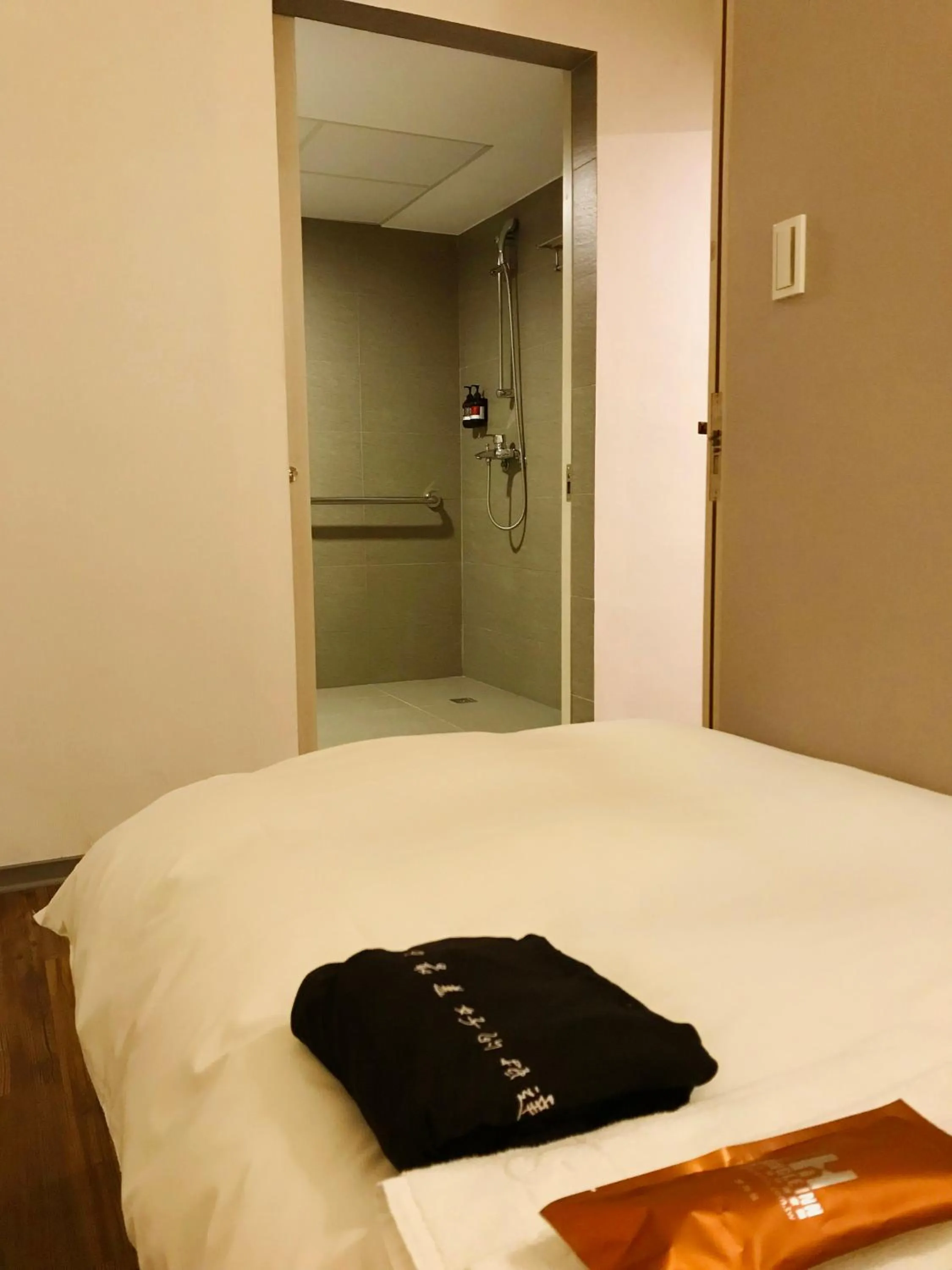 Bed in Single Inn-Kaohsiung Station