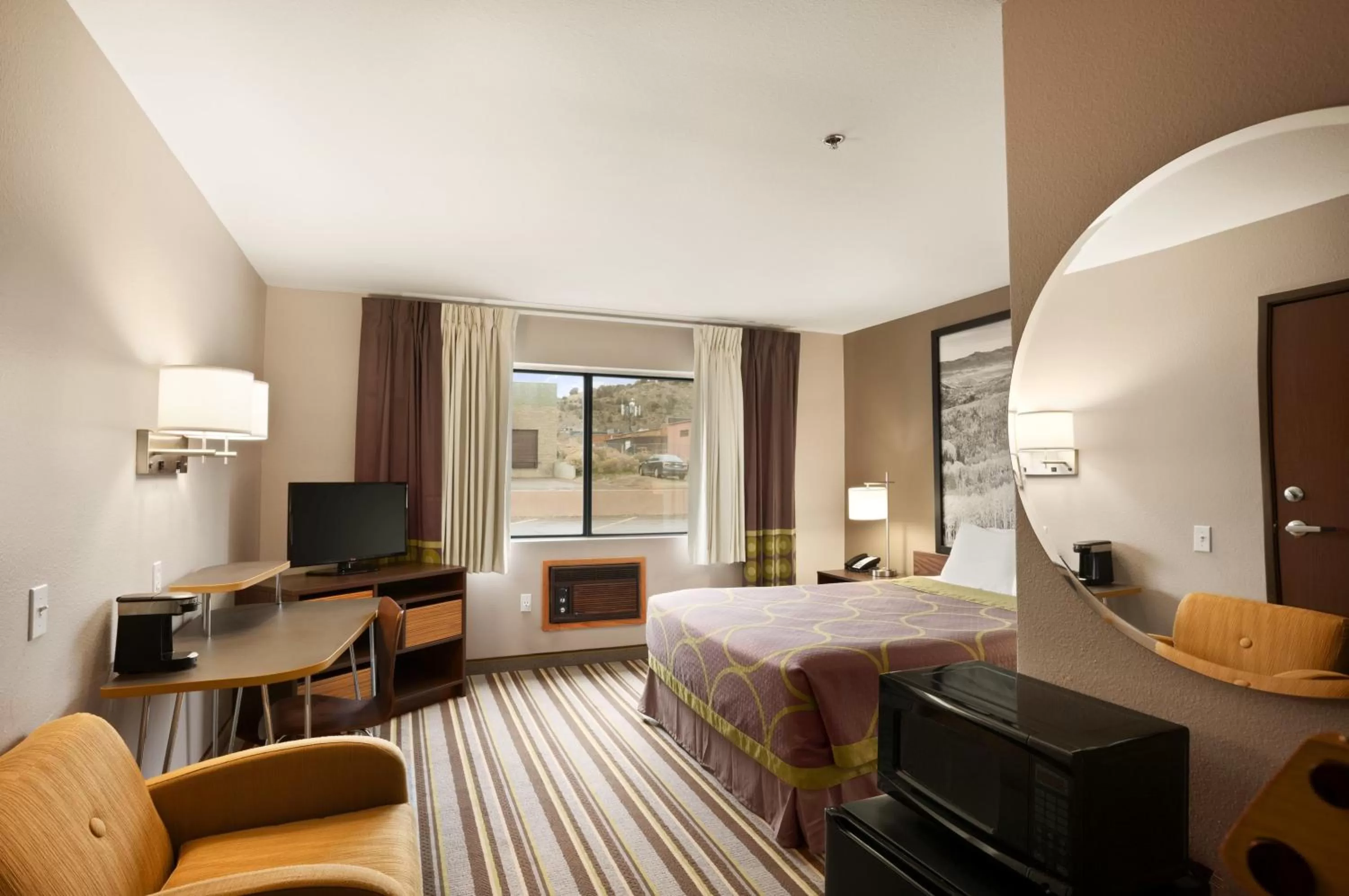 Photo of the whole room, Bed in Super 8 by Wyndham Durango