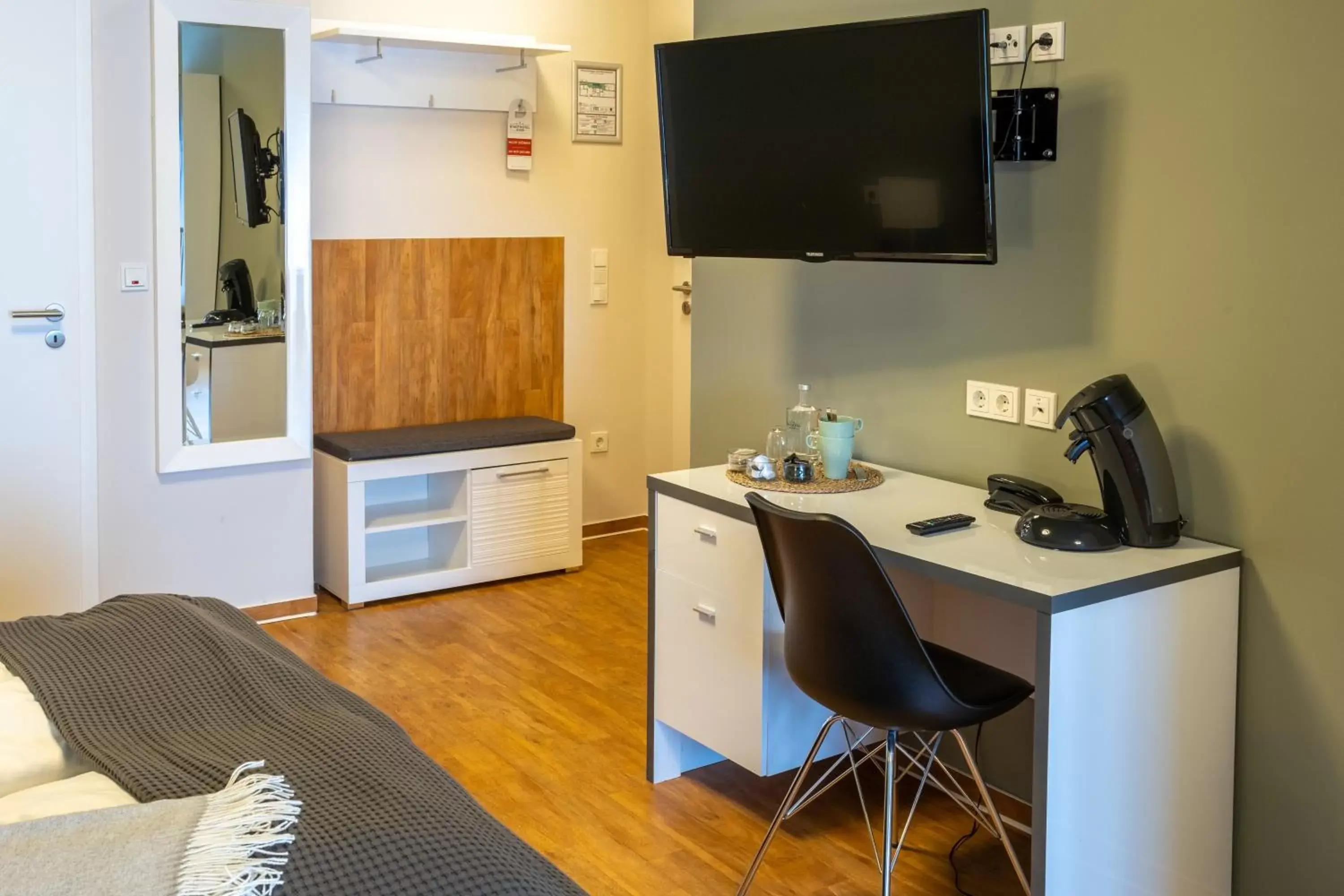 Deluxe Double Room in Stadthotel Jever Deluxe Double Room in Stadthotel Jever