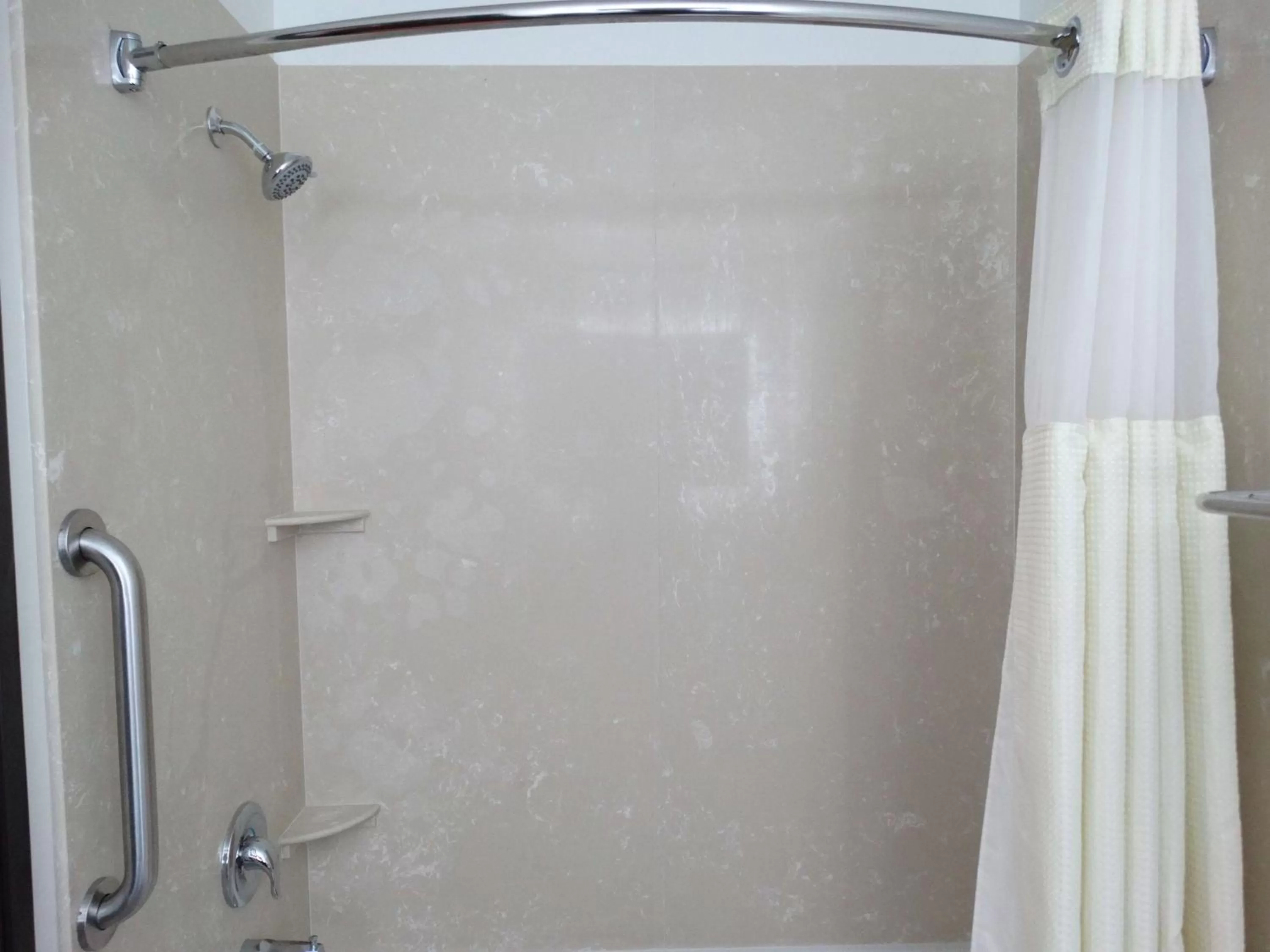 Deluxe Queen Studio  in Best Western Duchesne Inn