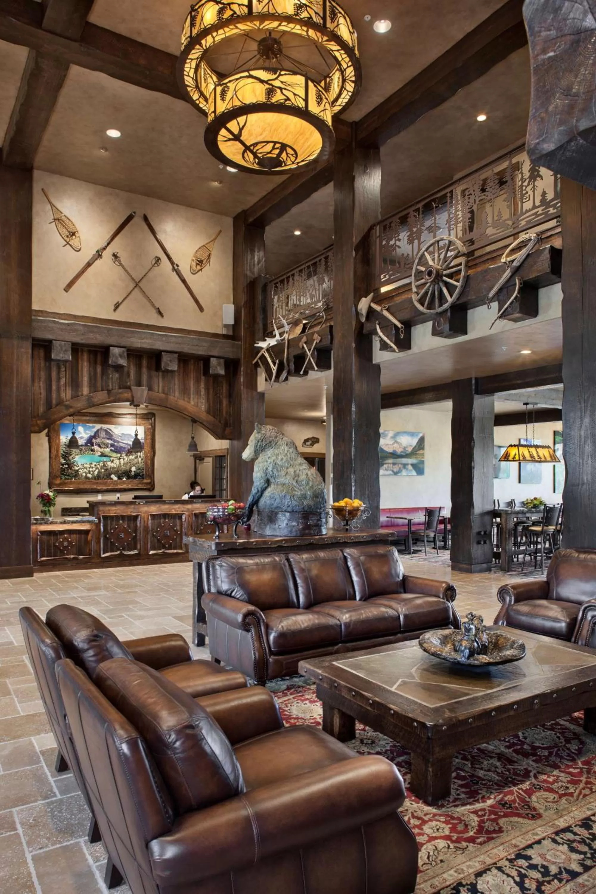 Lobby or reception in Glacier International Lodge