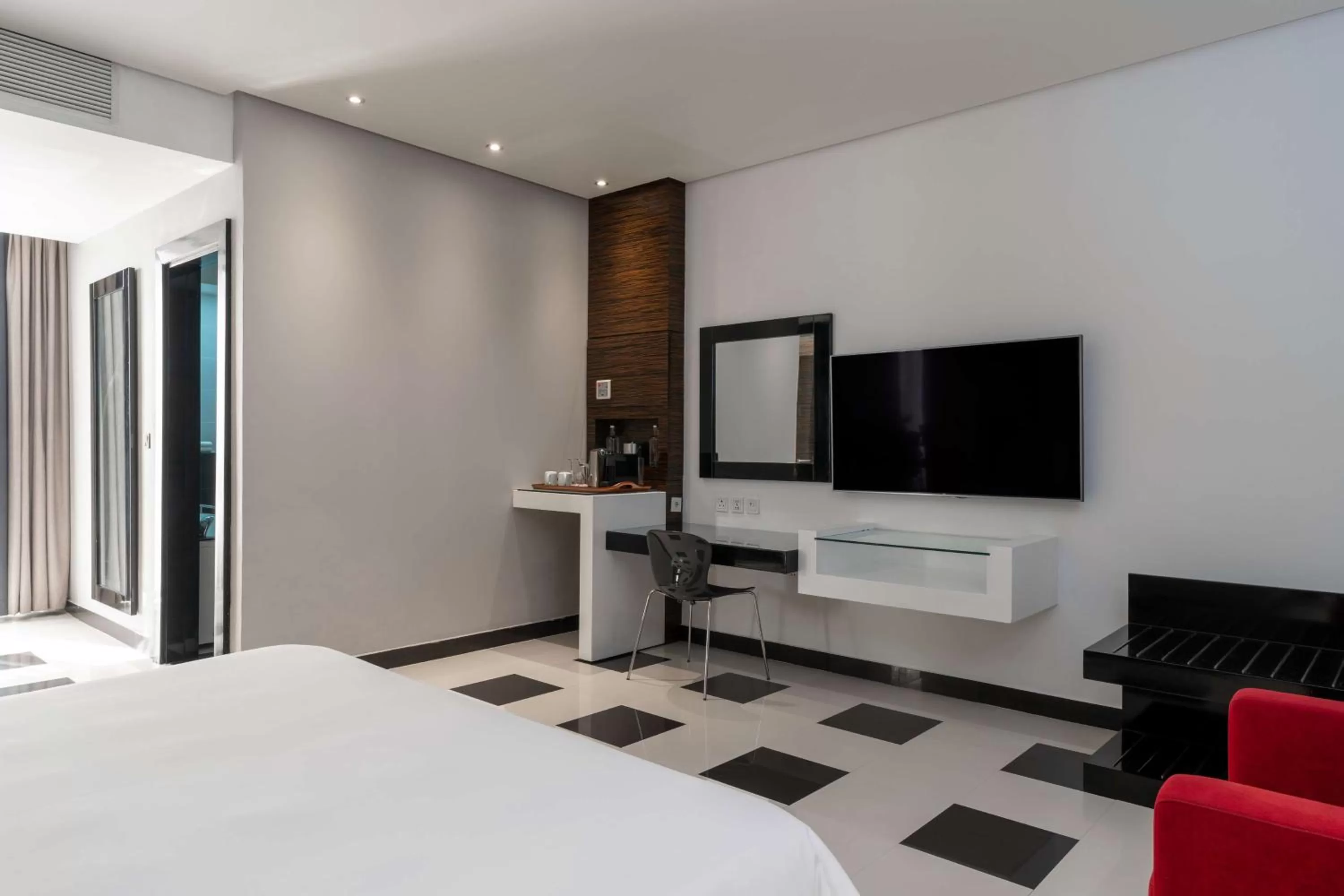 Photo of the whole room, Bed in Radisson Blu Hotel Lusaka