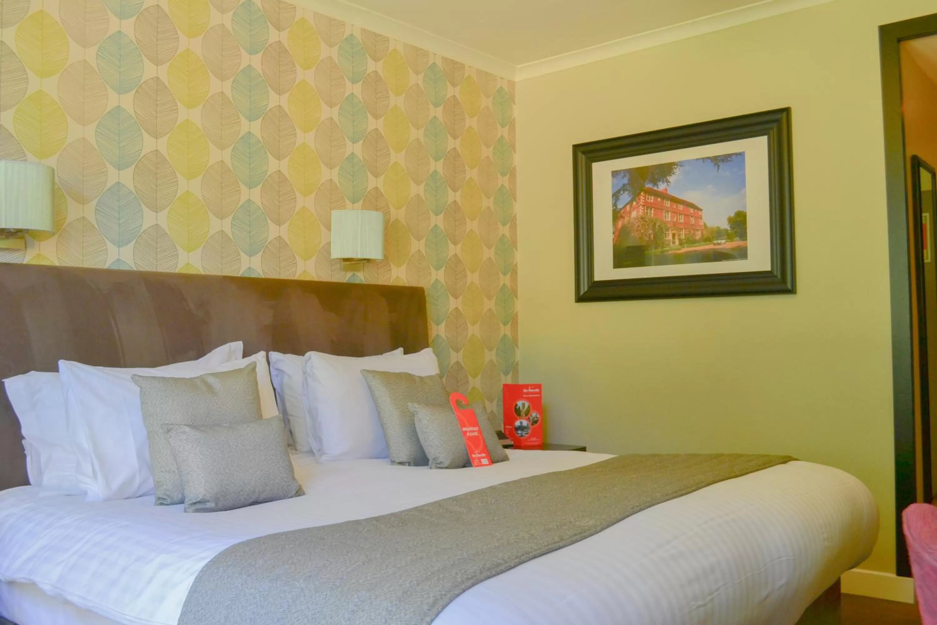 Bedroom, Bed in The Lincoln Hotel