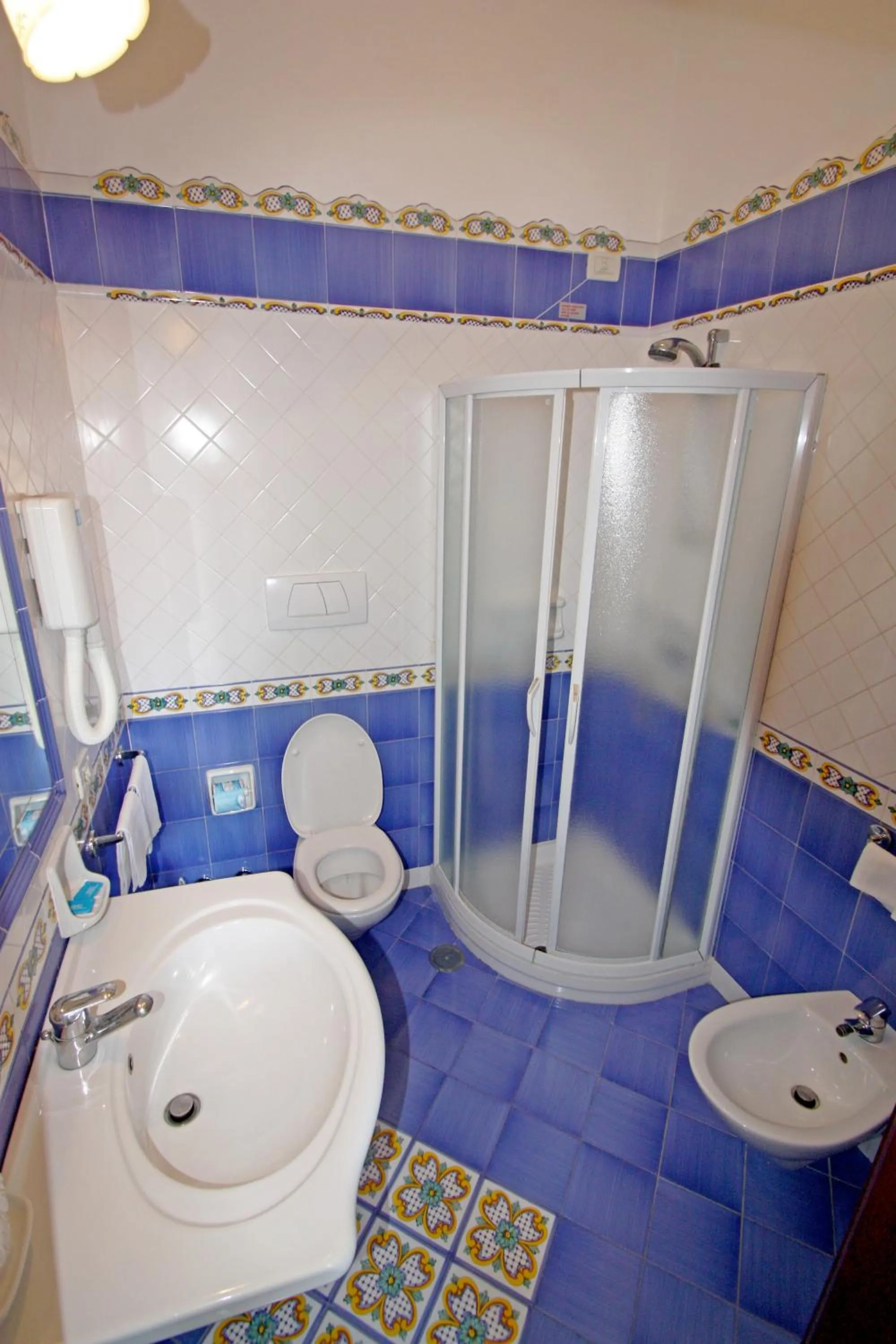 Bathroom in Hotel La Certosa