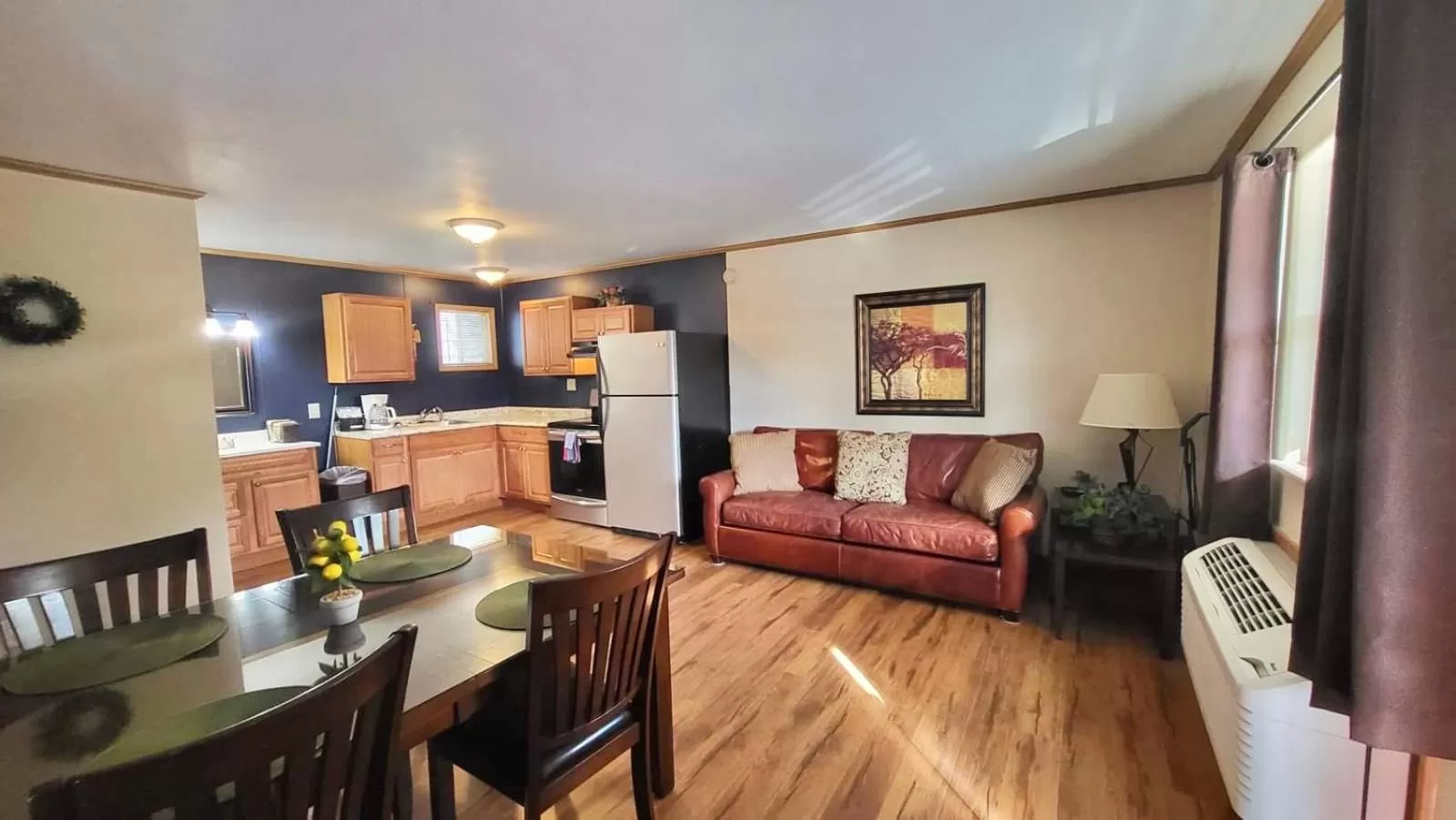 Kitchen or kitchenette in Hunter's Friend Resort near Table Rock Lake