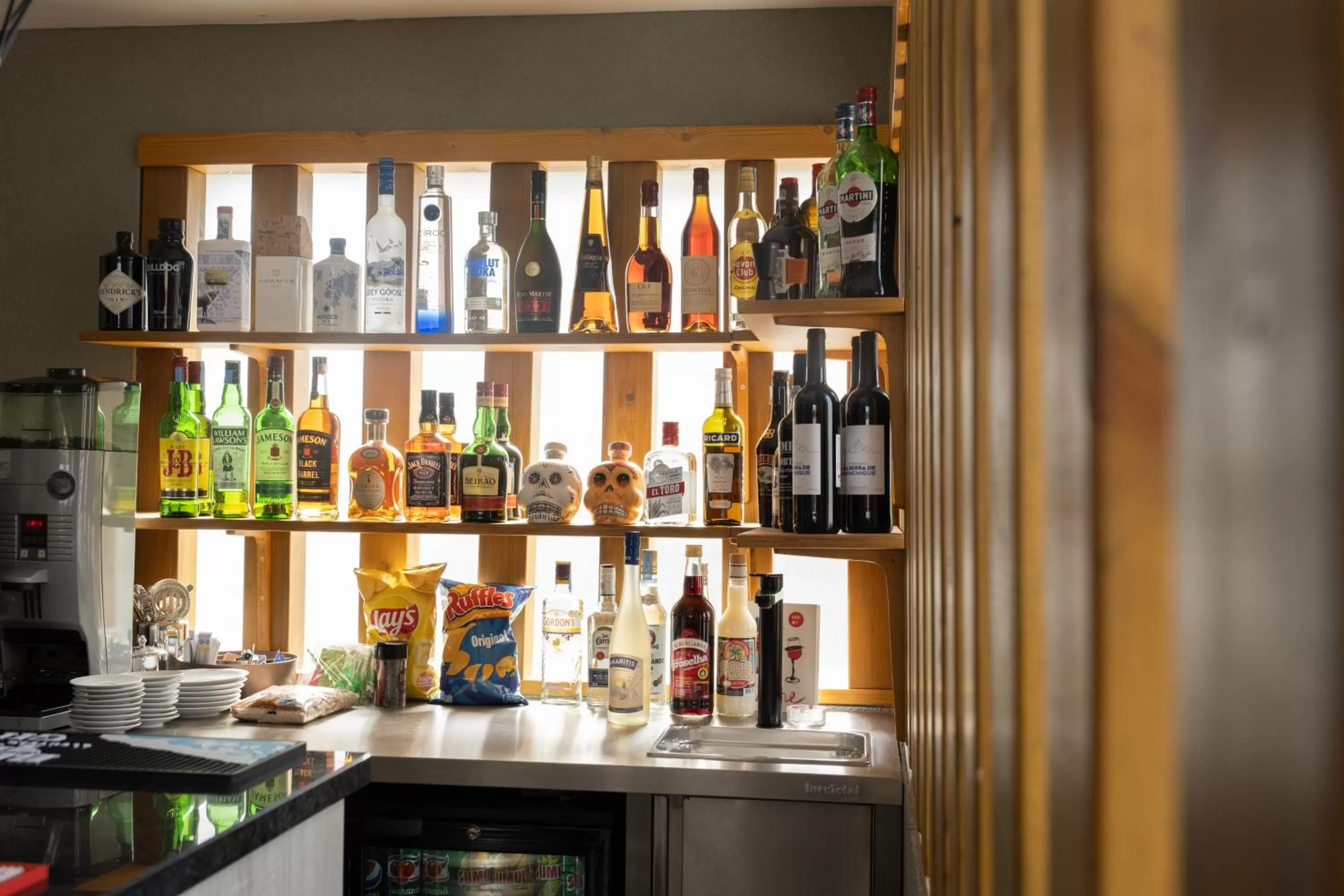 Lounge or bar in Ria Formosa Guest House