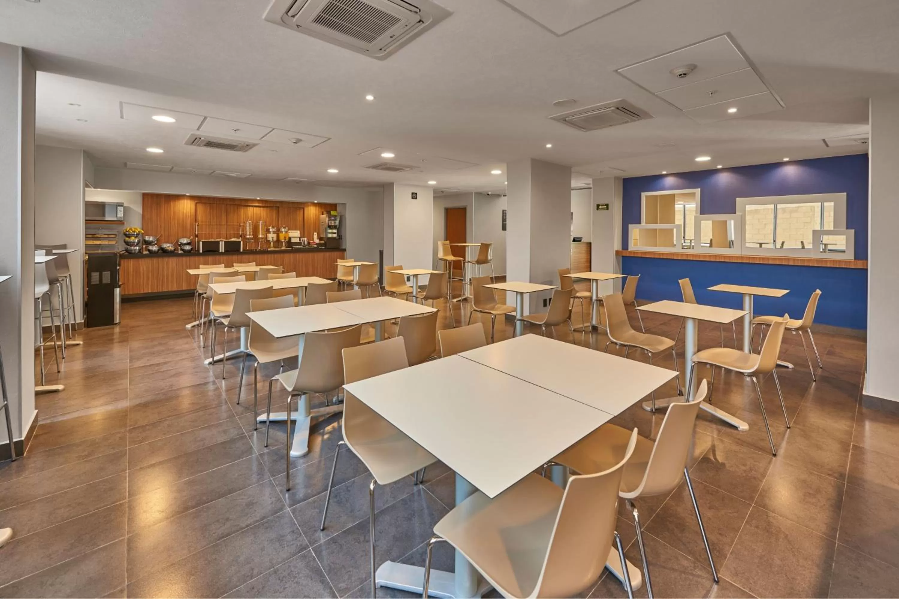 Breakfast in City Express by Marriott Celaya Galerias