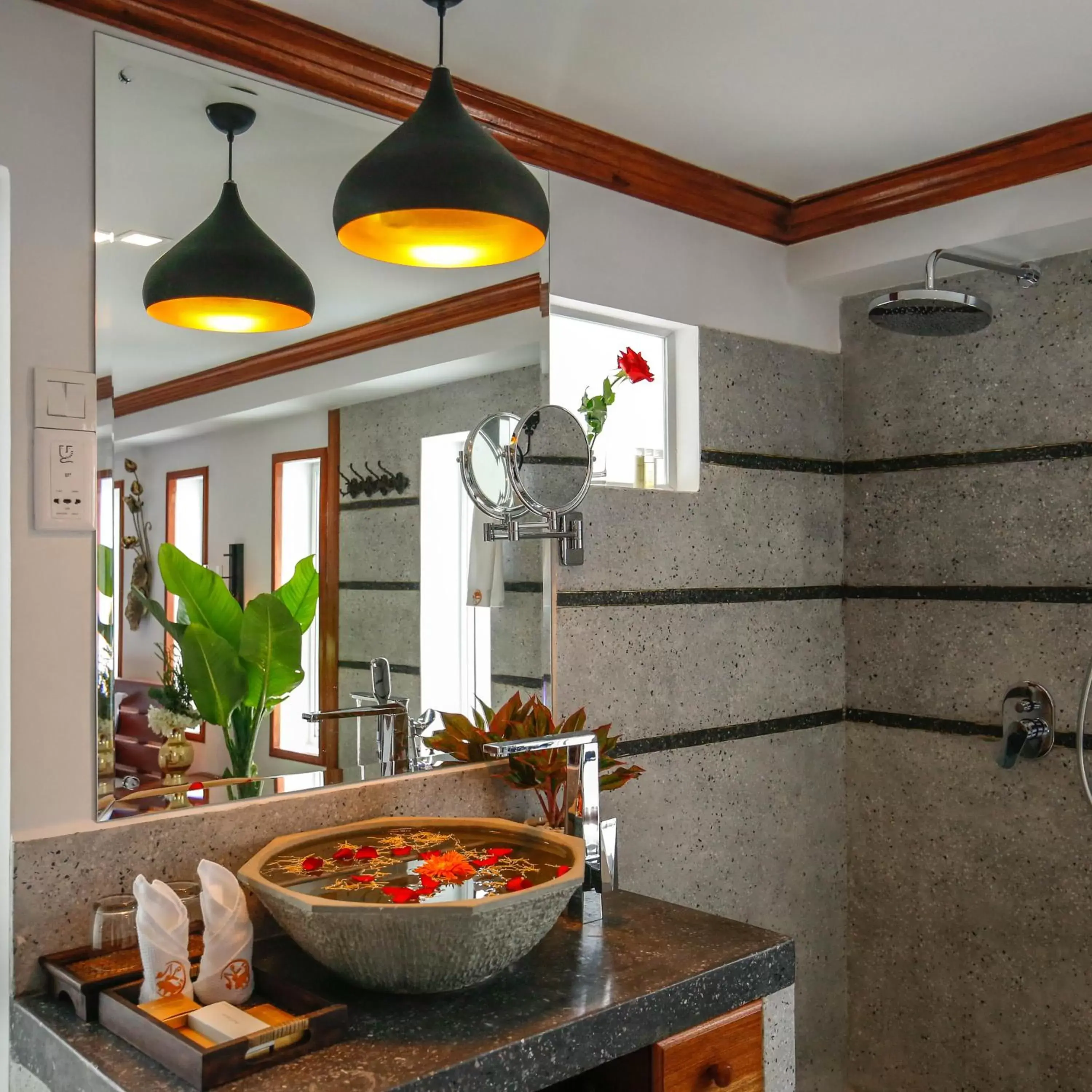 Deluxe Twin Room in The Night Hotel Deluxe Twin Room in The Night Hotel