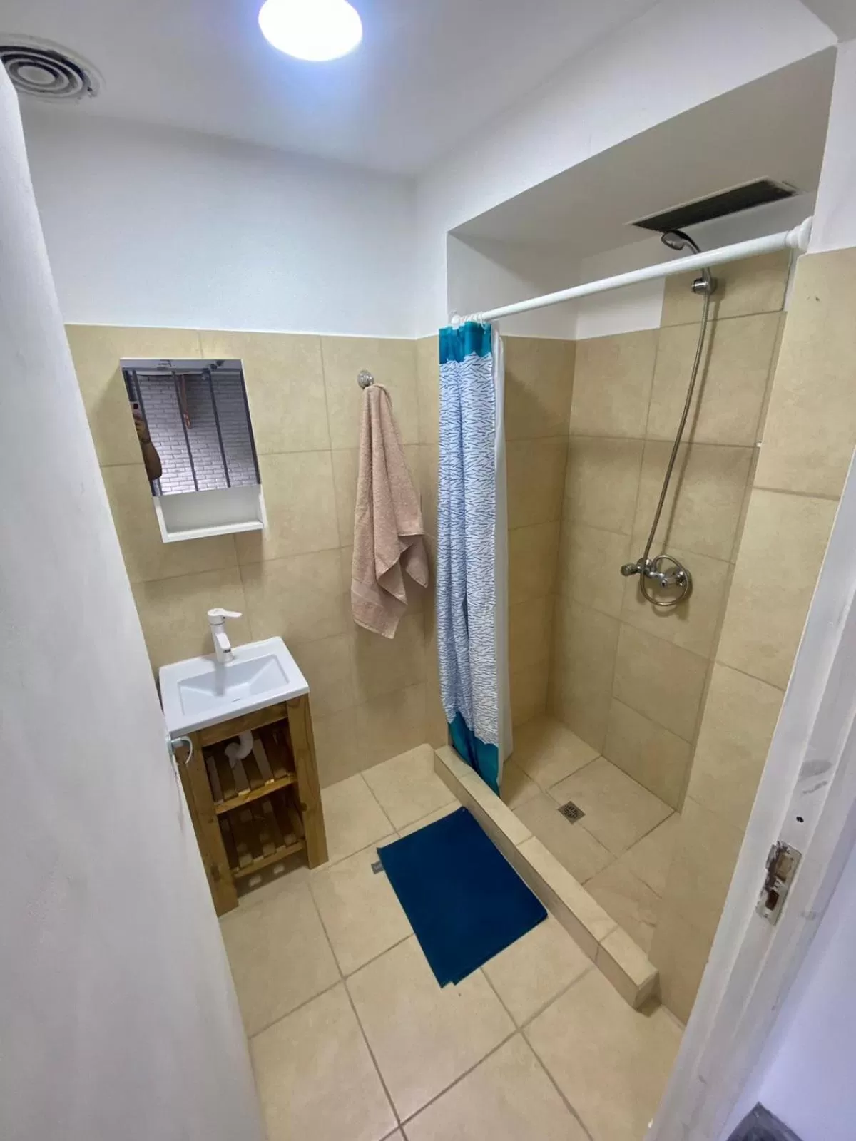 Bathroom in Habitaciones en Casa con piscina en Palermo Soho!